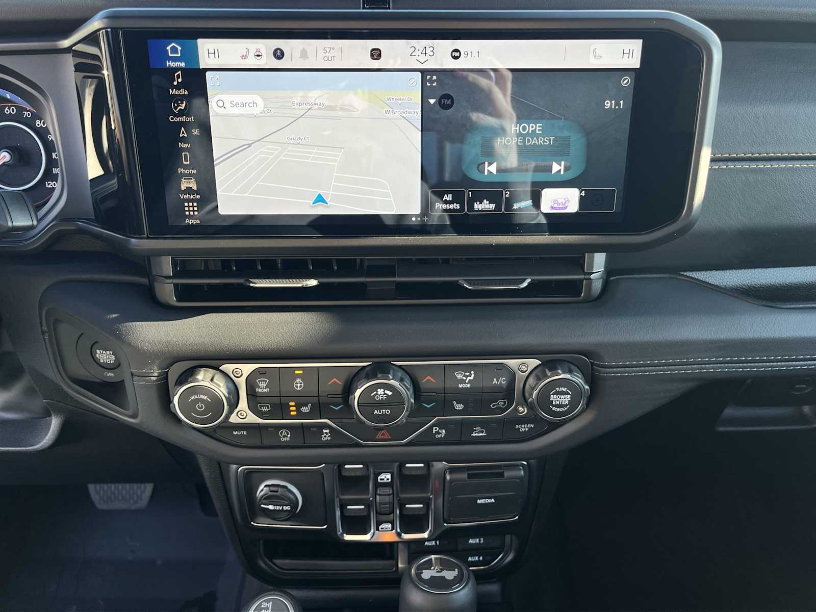 Thumbnail: 2026 Jeep Wrangler - 16