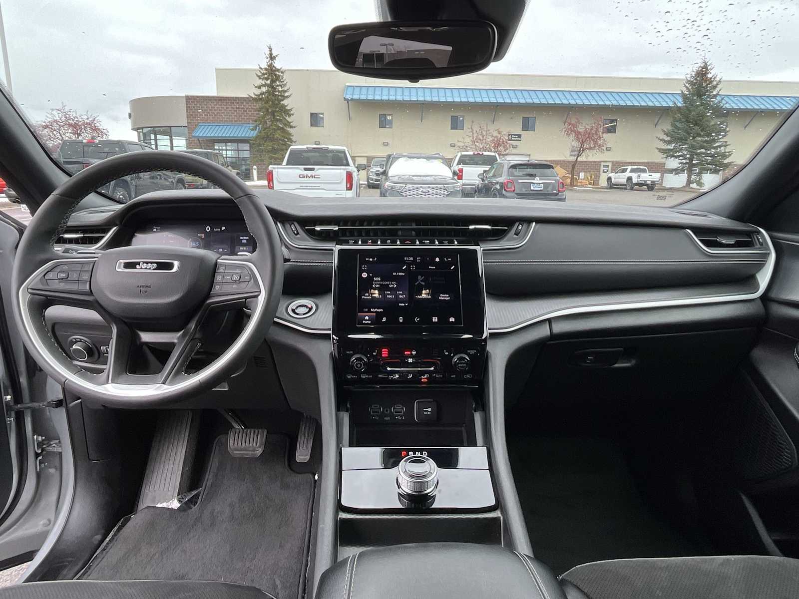 Thumbnail: 2024 Jeep Grand Cherokee L - 10