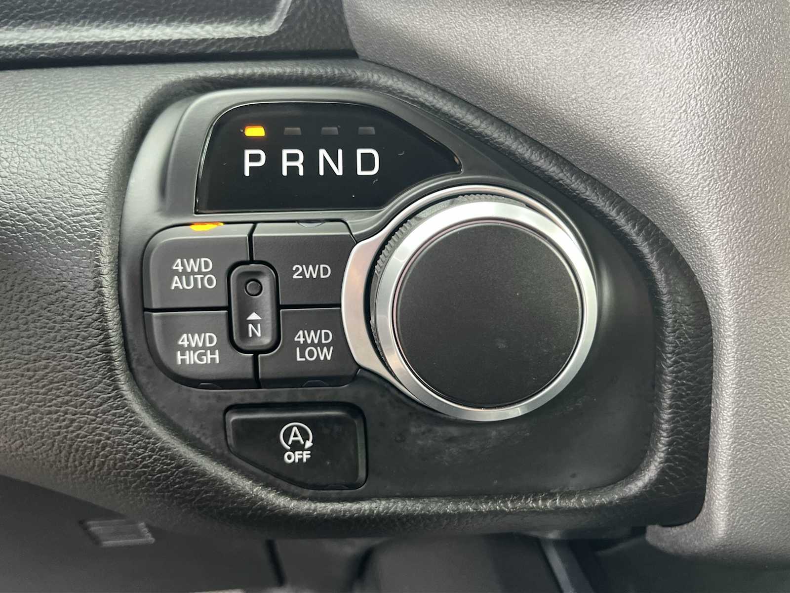 Thumbnail: 2025 RAM 1500 - 17