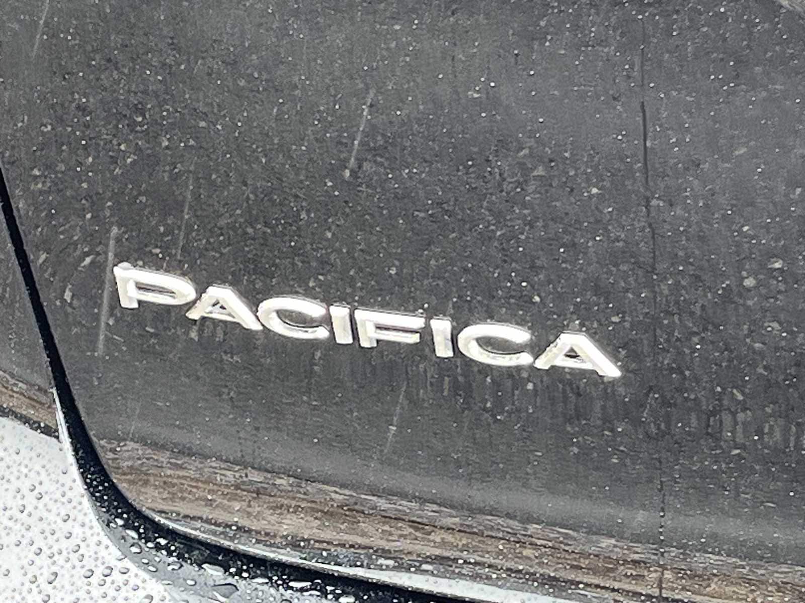 Thumbnail: 2026 Chrysler Pacifica - 7