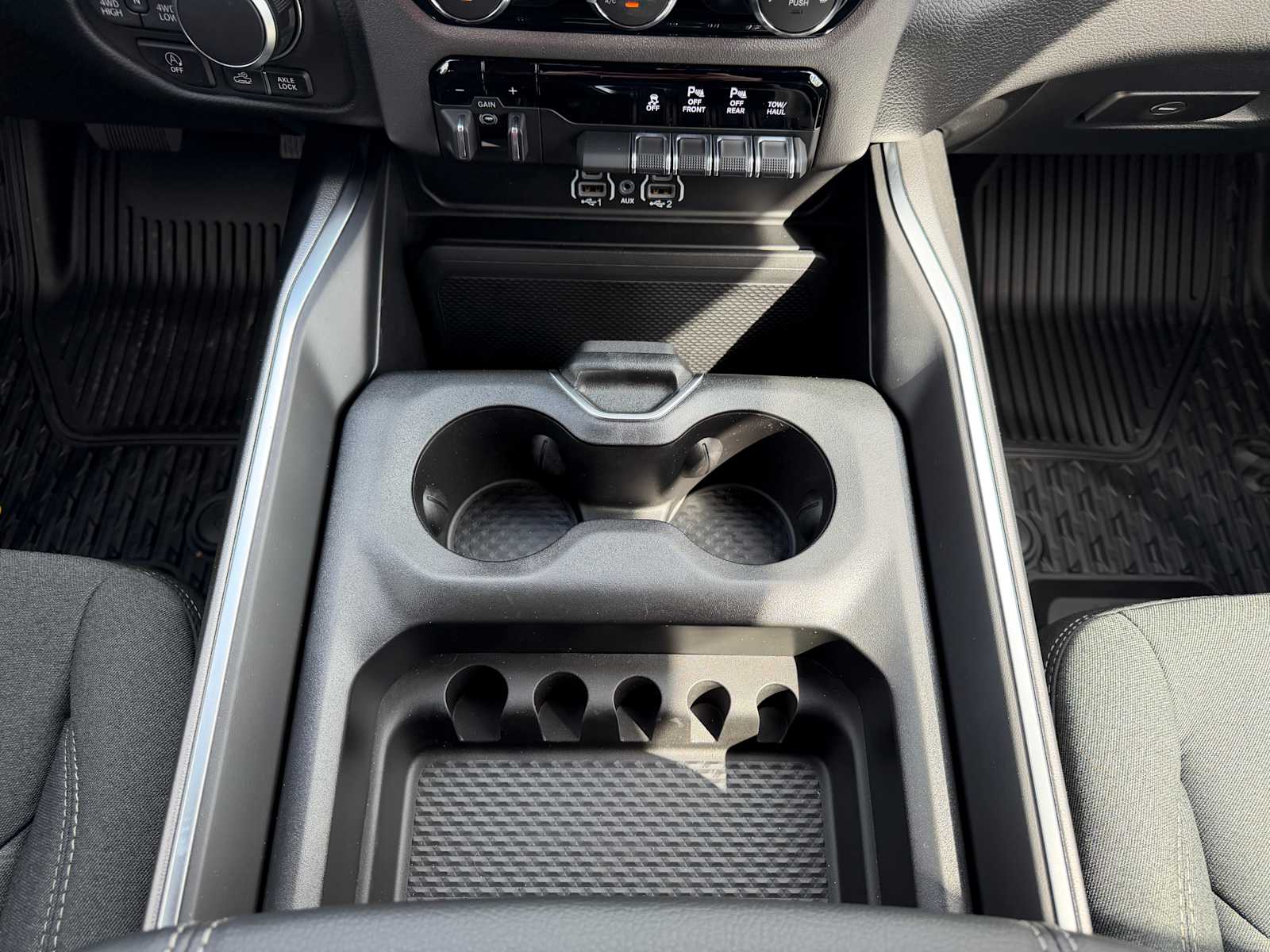 Thumbnail: 2026 RAM 1500 - 19
