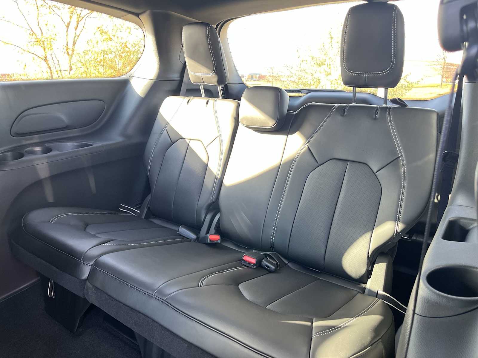 Thumbnail: 2026 Chrysler Pacifica - 22