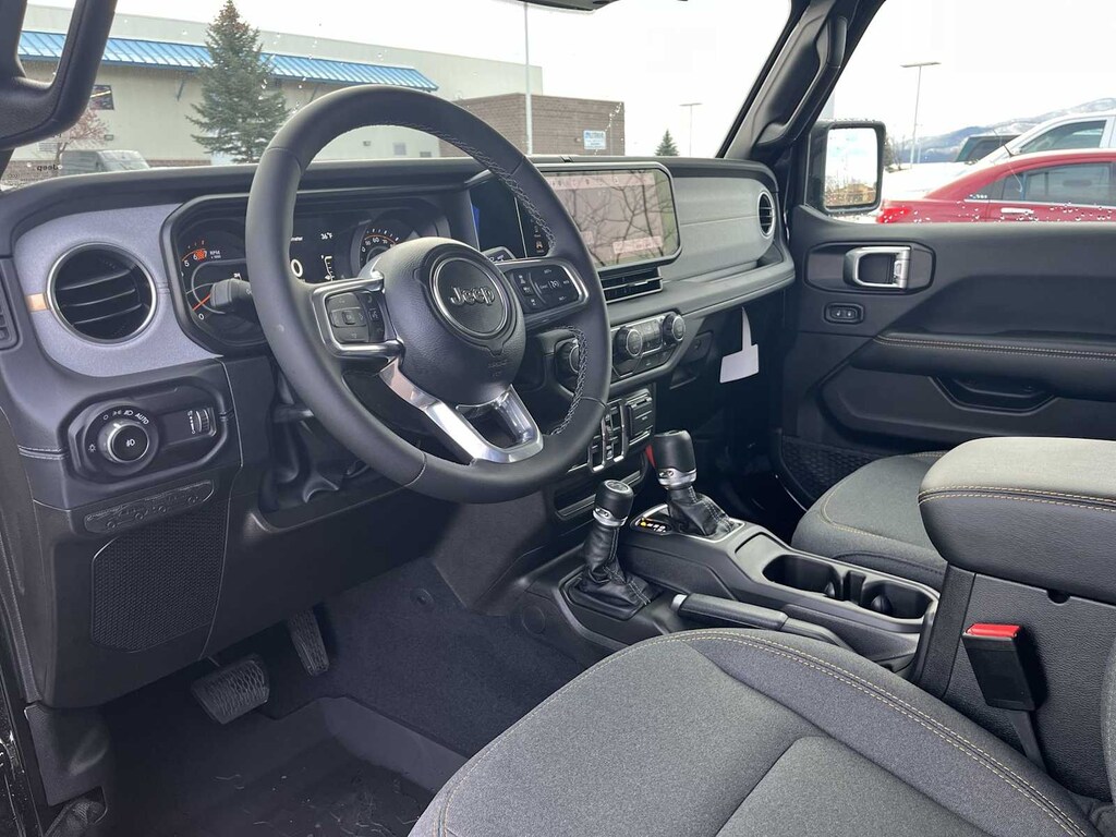 New 2026 Jeep Wrangler 4-DOOR SAHARA Sport Utility