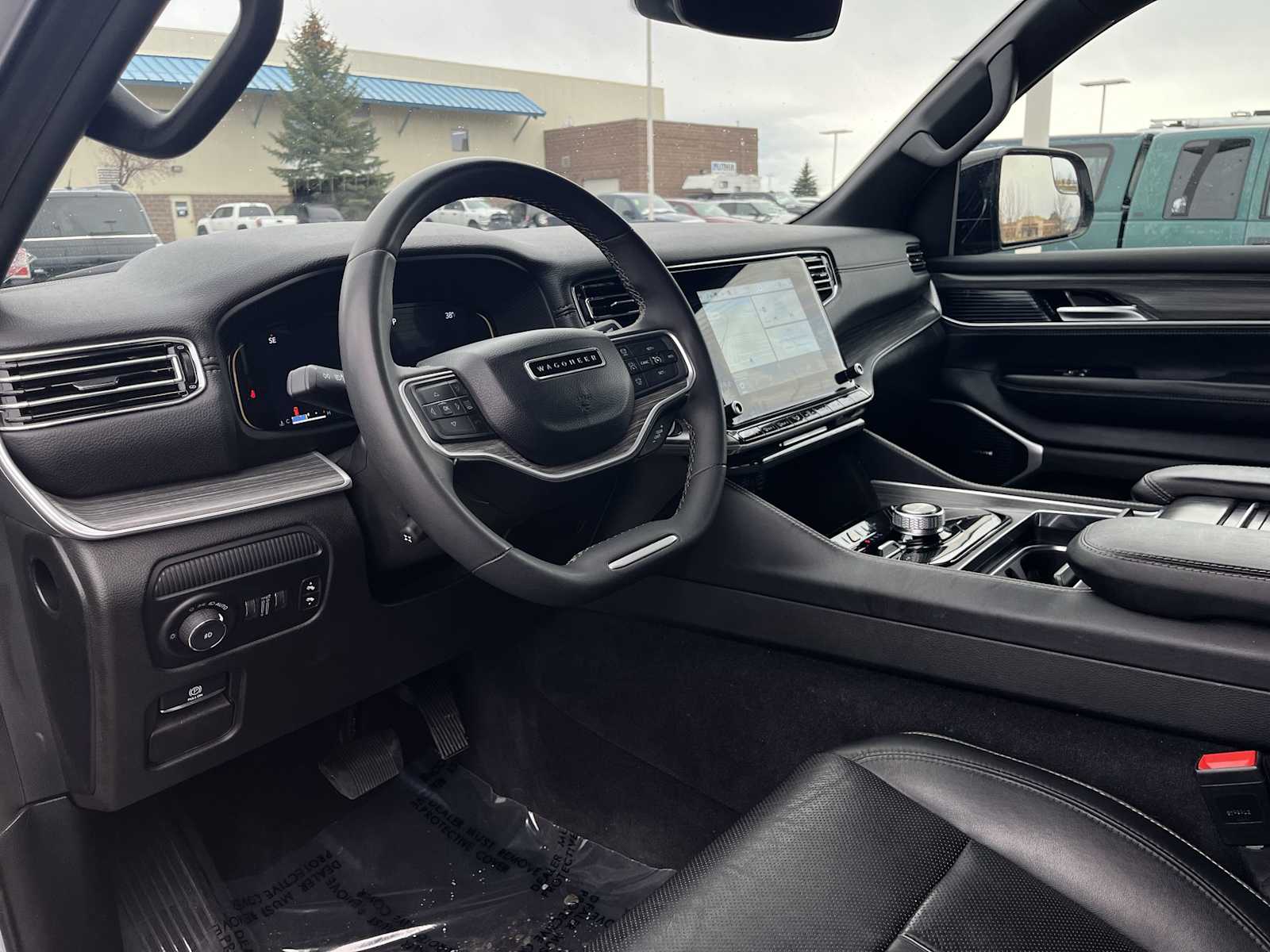 Thumbnail: 2023 Jeep Wagoneer - 2