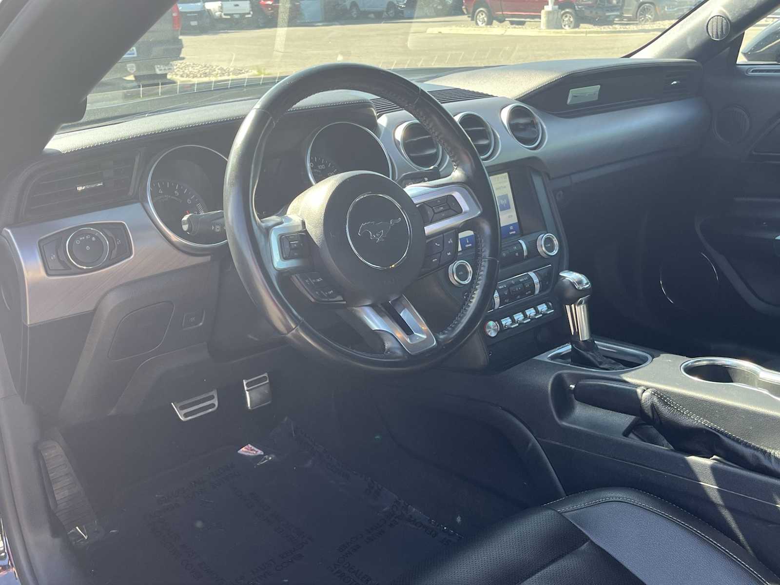 Thumbnail: 2022 Ford Mustang - 2