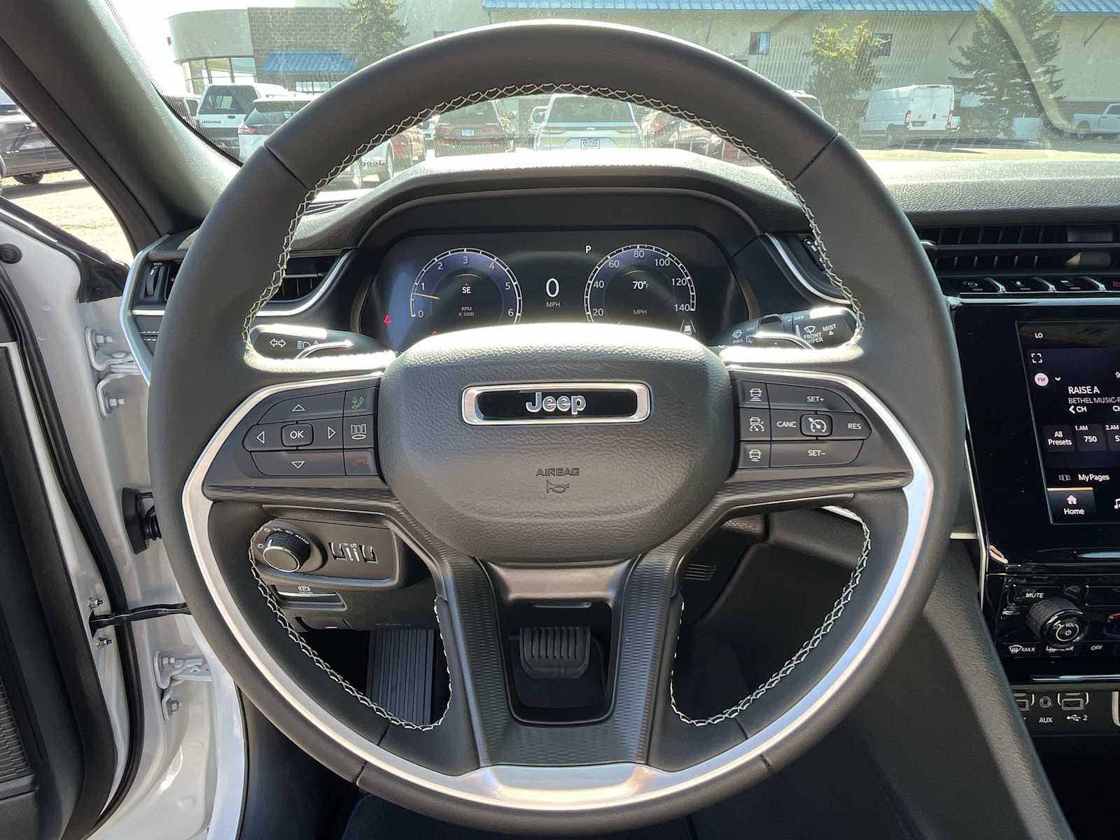 Thumbnail: 2025 Jeep Grand Cherokee - 15