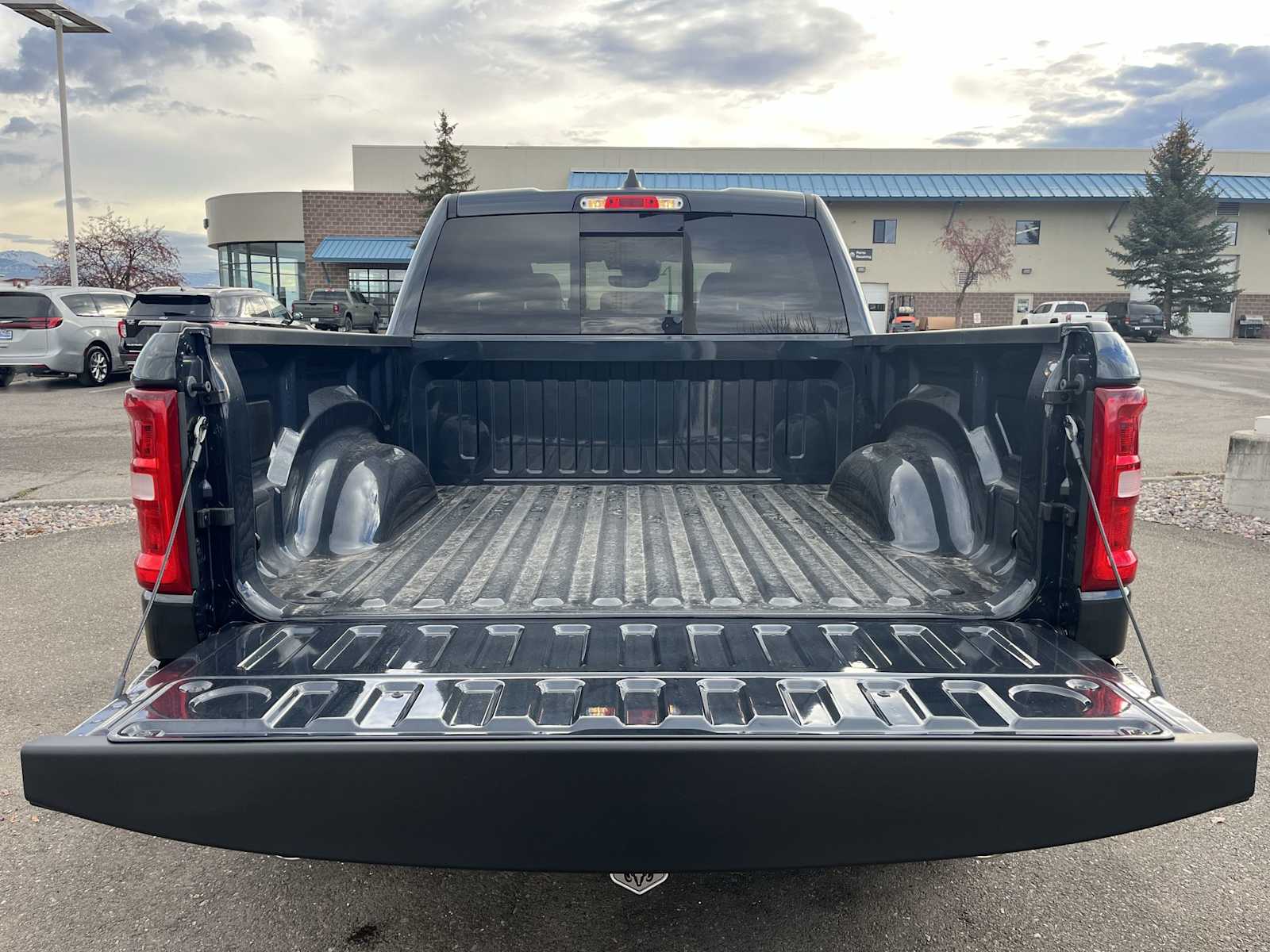 Thumbnail: 2026 RAM 1500 - 19