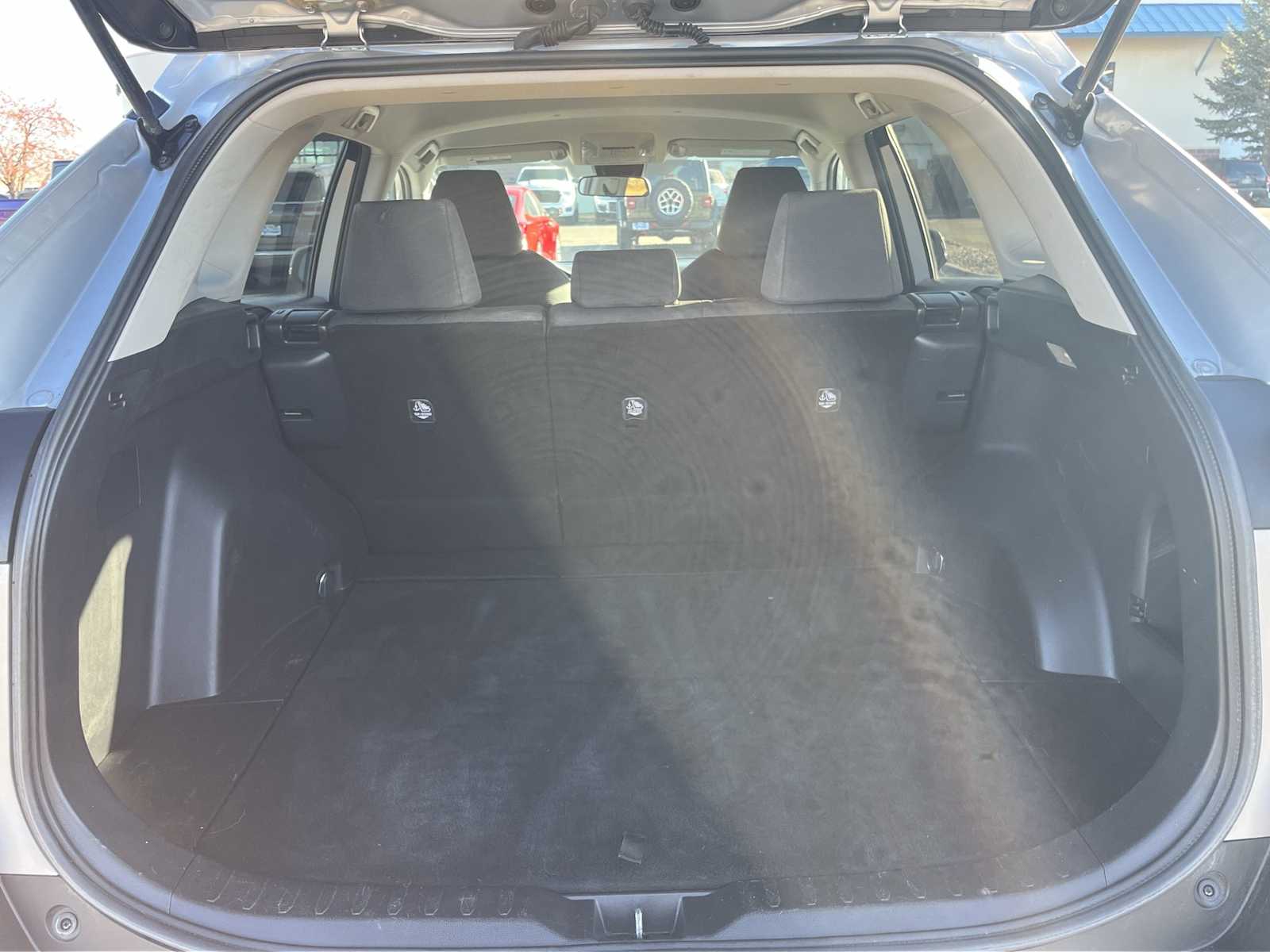 Thumbnail: 2021 Toyota RAV4 - 19