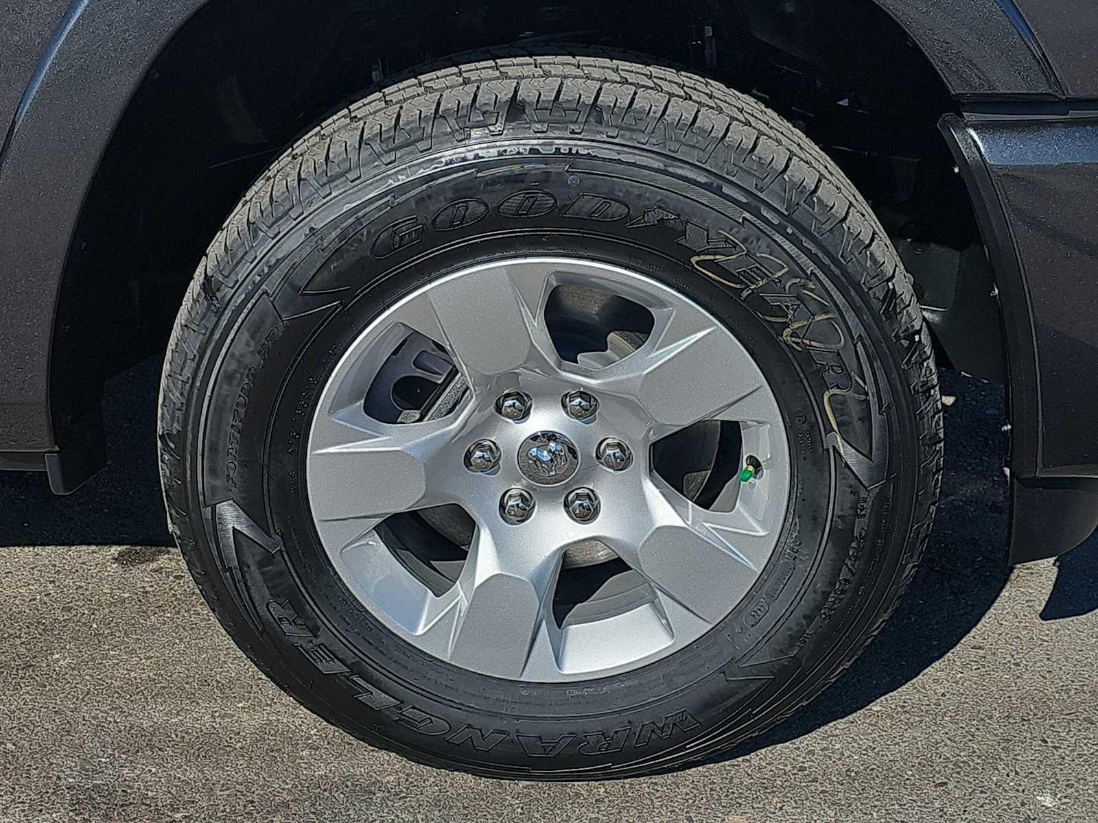 Thumbnail: 2025 RAM 1500 - 8