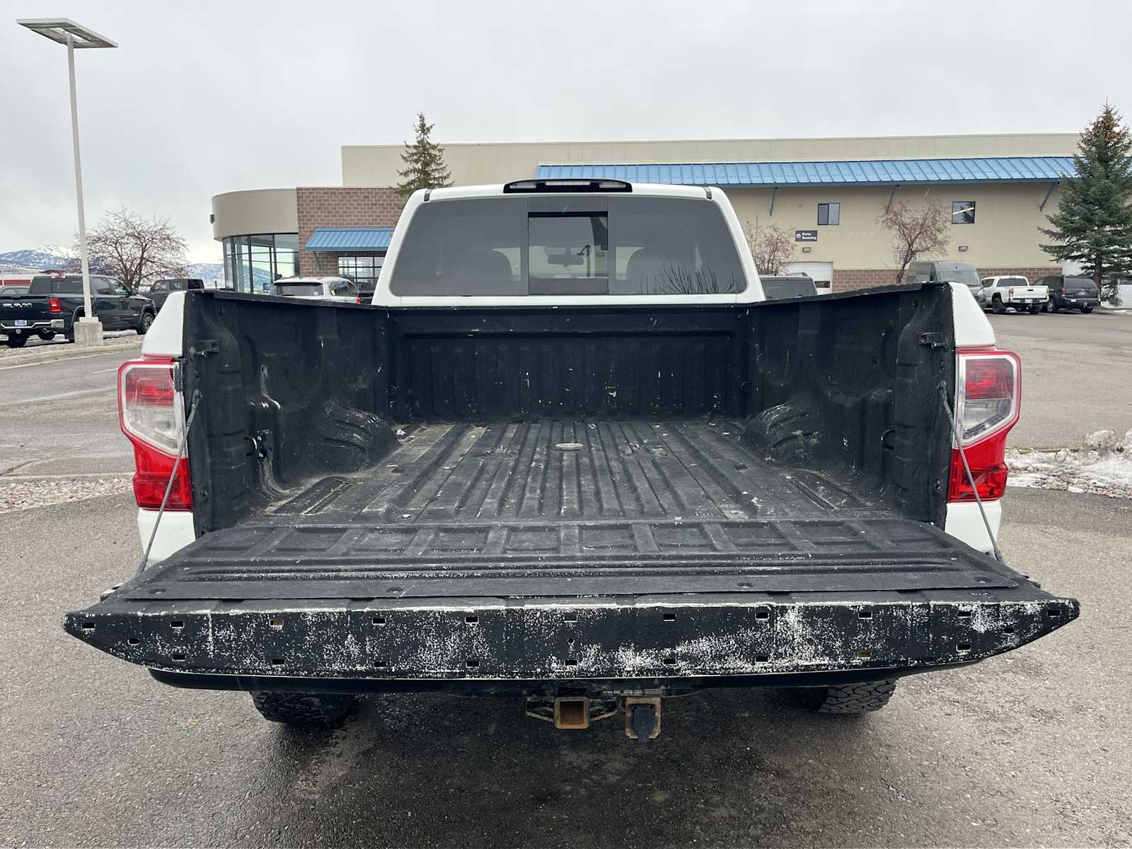 Thumbnail: 2017 Nissan Titan - 19