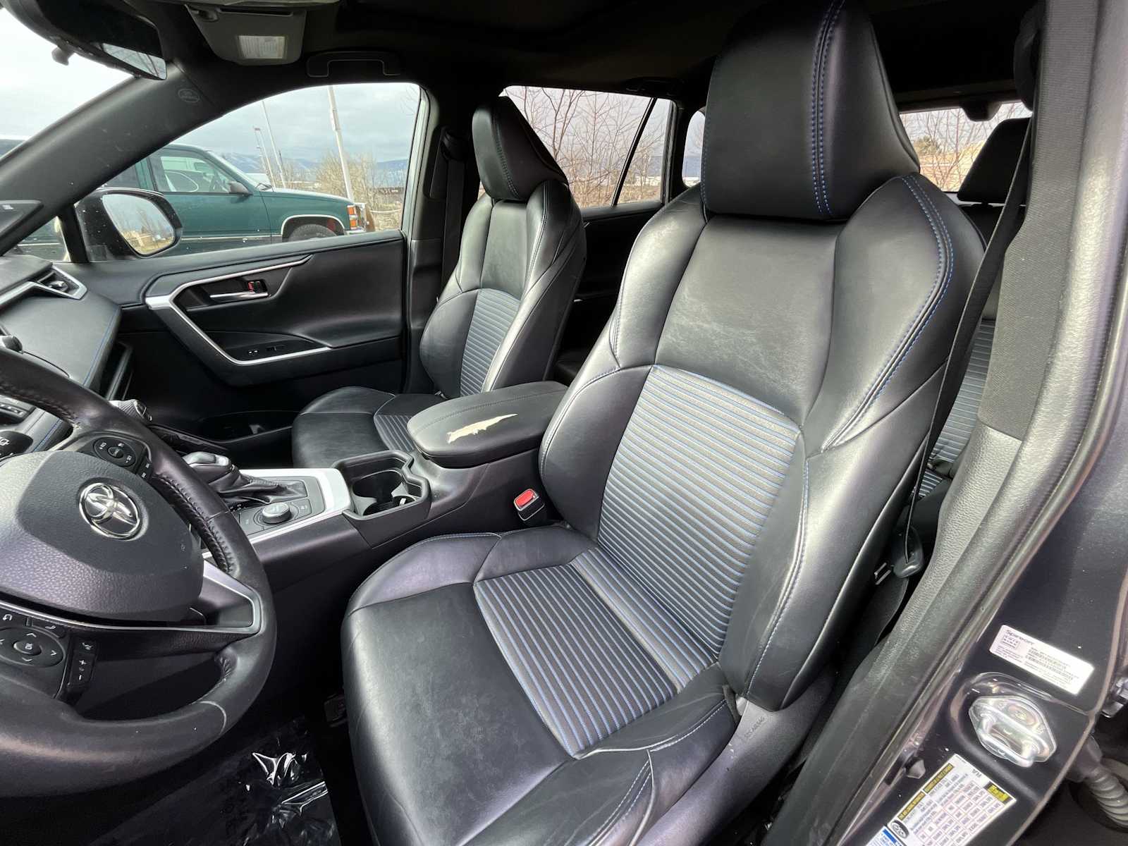 Thumbnail: 2020 Toyota RAV4 - 11