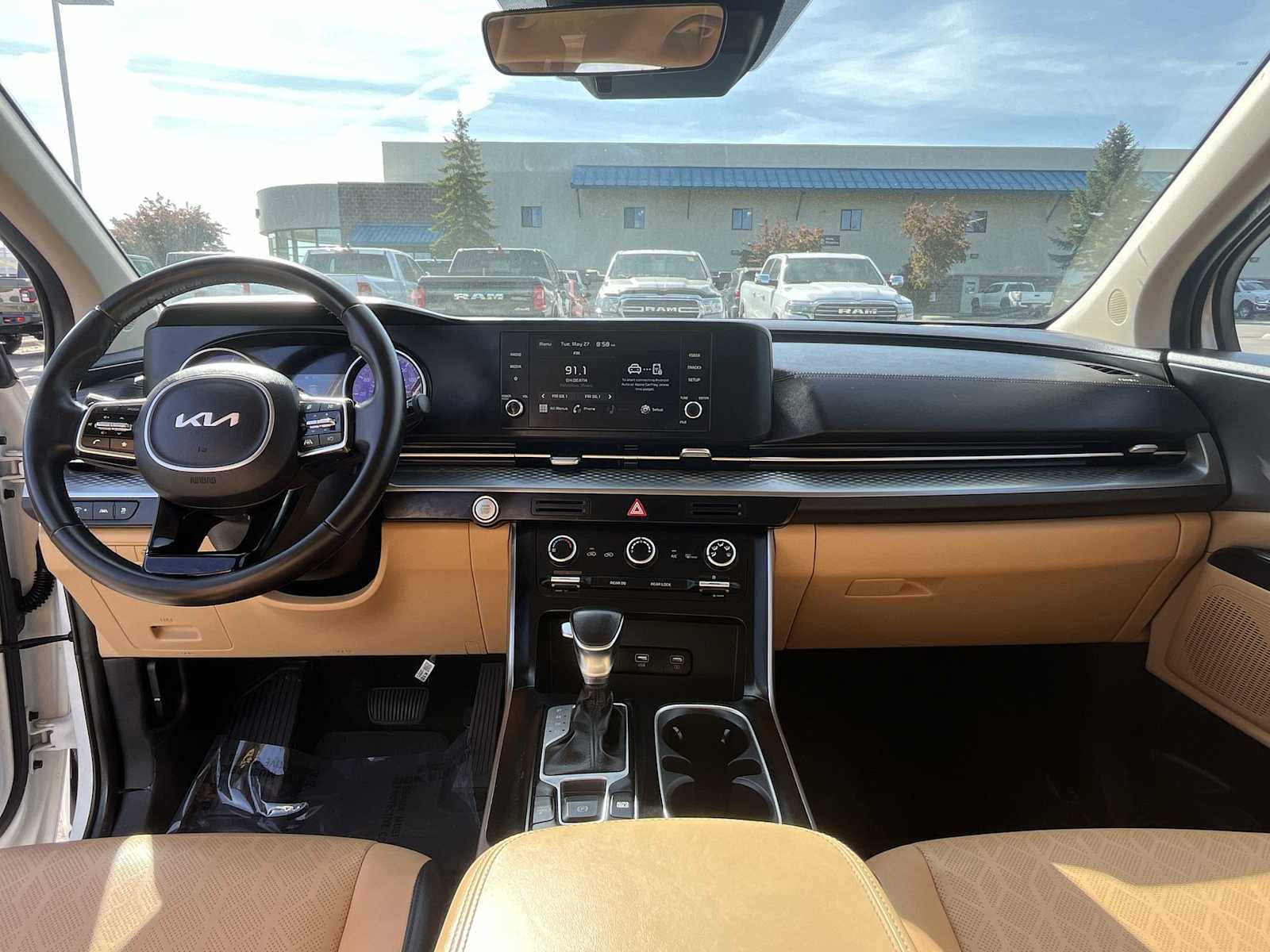 2022 Kia Carnival LXS 10