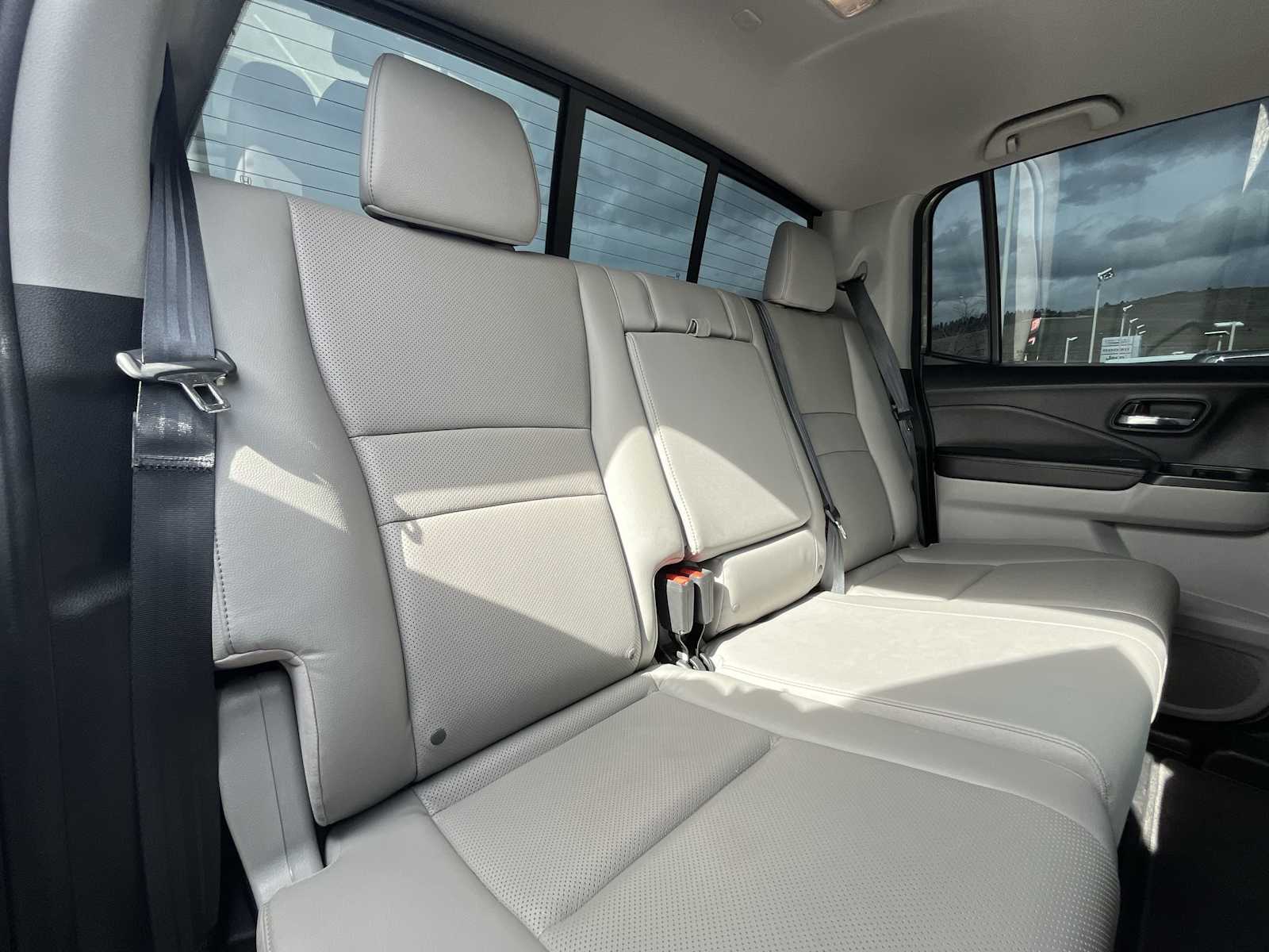 Thumbnail: 2017 Honda Ridgeline - 13