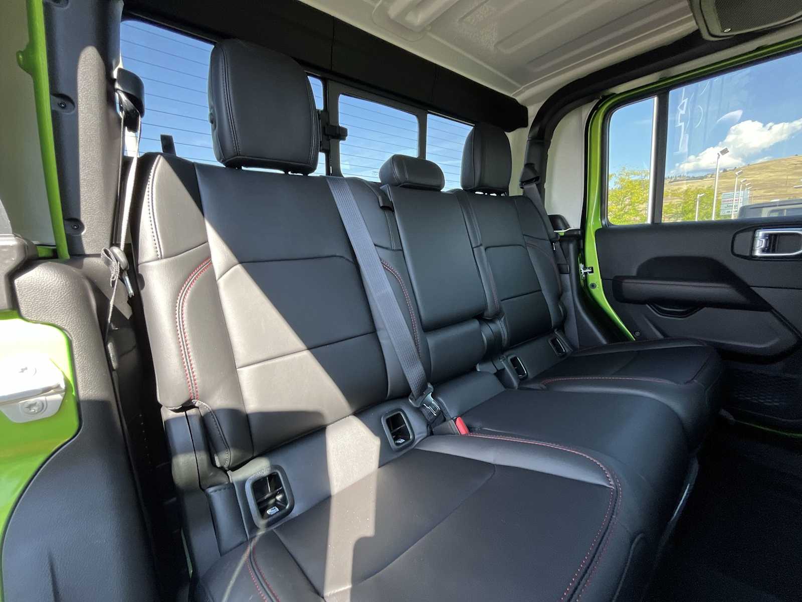 Thumbnail: 2025 Jeep Gladiator - 13