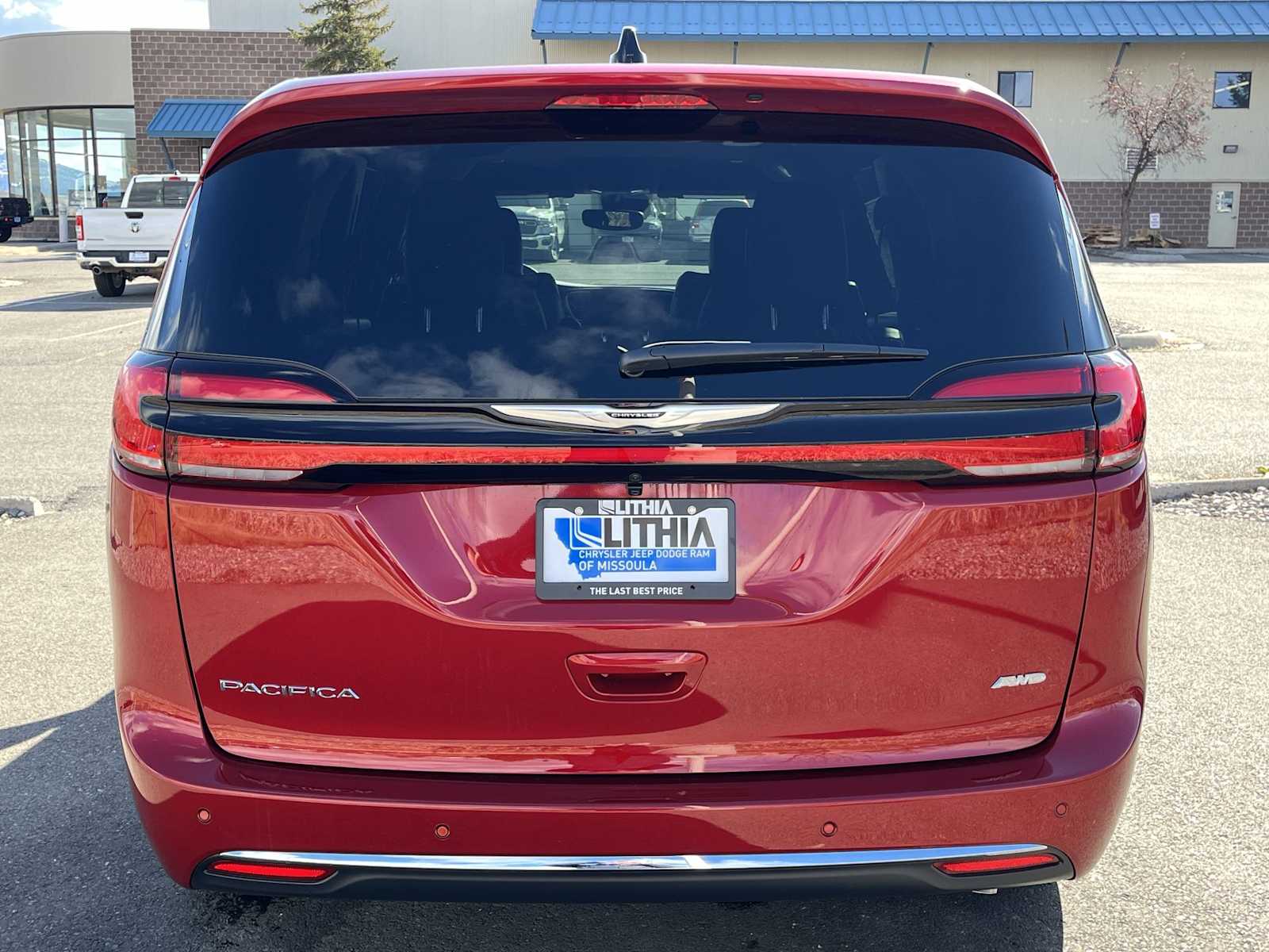 Thumbnail: 2026 Chrysler Pacifica - 5