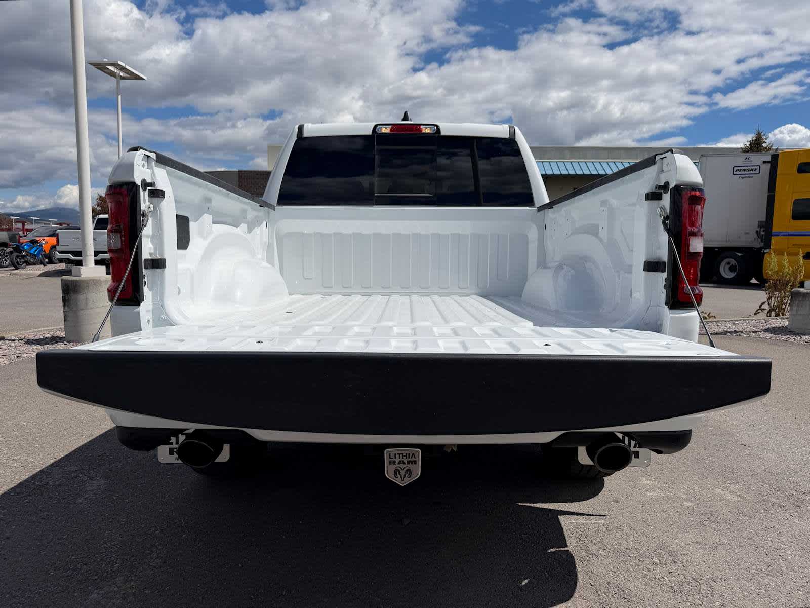 Thumbnail: 2026 RAM 1500 - 10