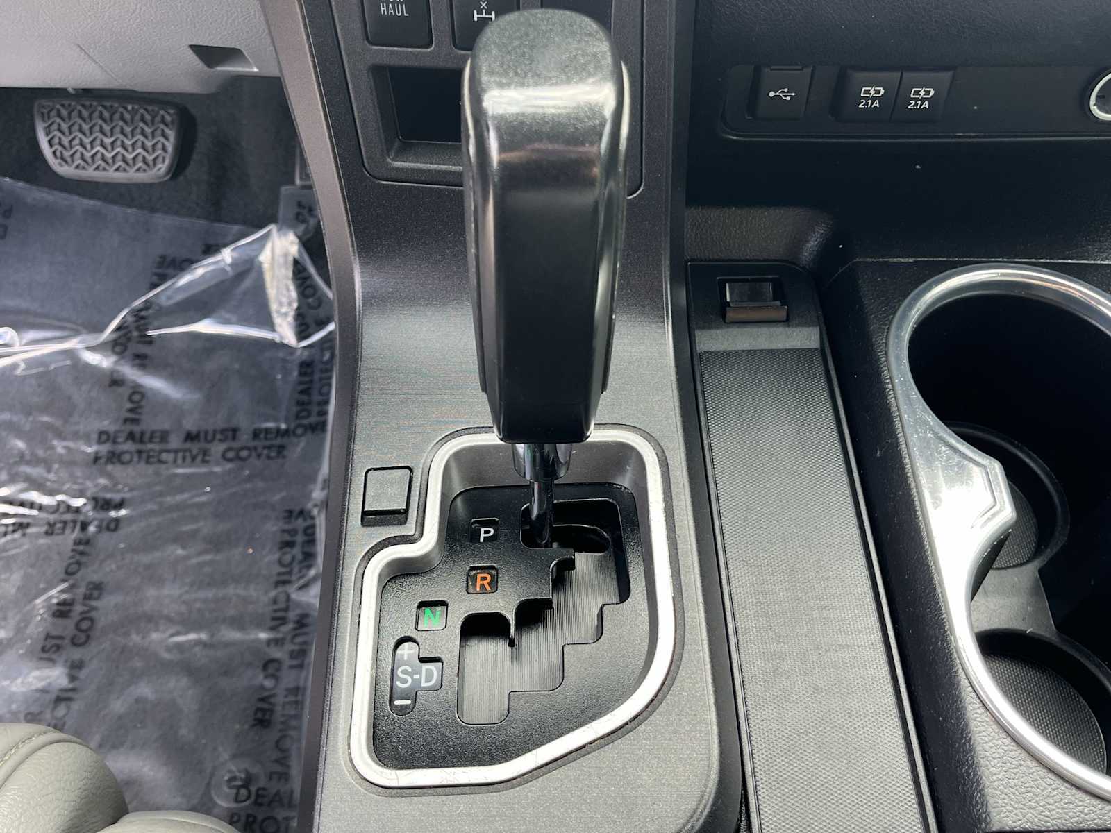 Thumbnail: 2020 Toyota Sequoia - 17