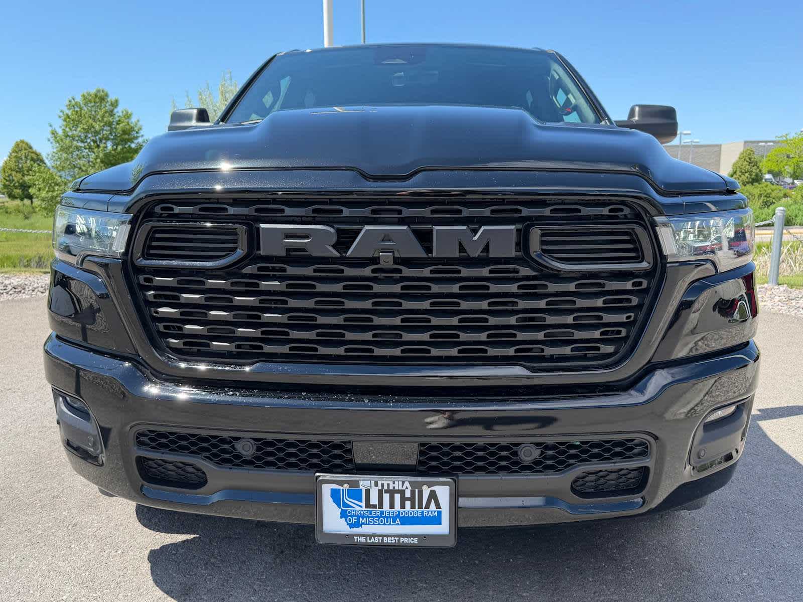 Thumbnail: 2026 RAM 1500 - 4