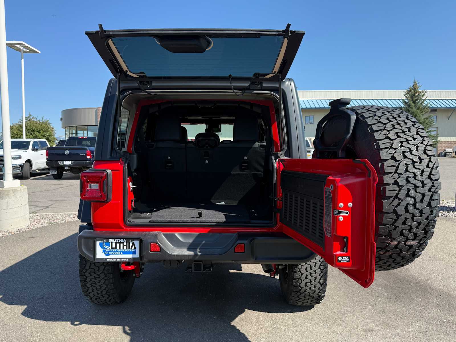 Thumbnail: 2025 Jeep Wrangler - 9