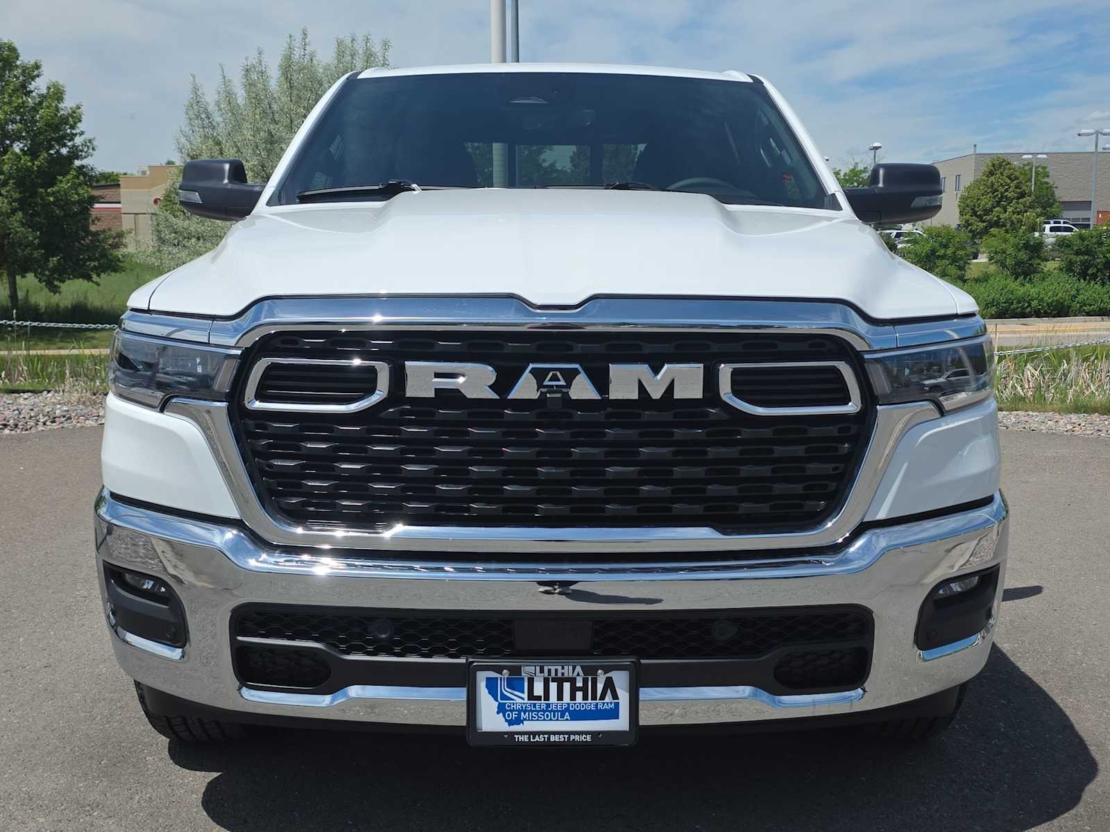 Thumbnail: 2026 RAM 1500 - 6
