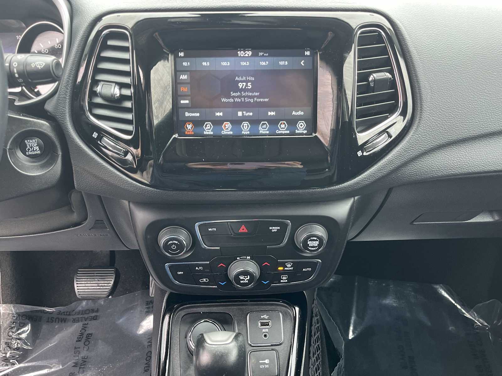 Thumbnail: 2018 Jeep Compass - 16