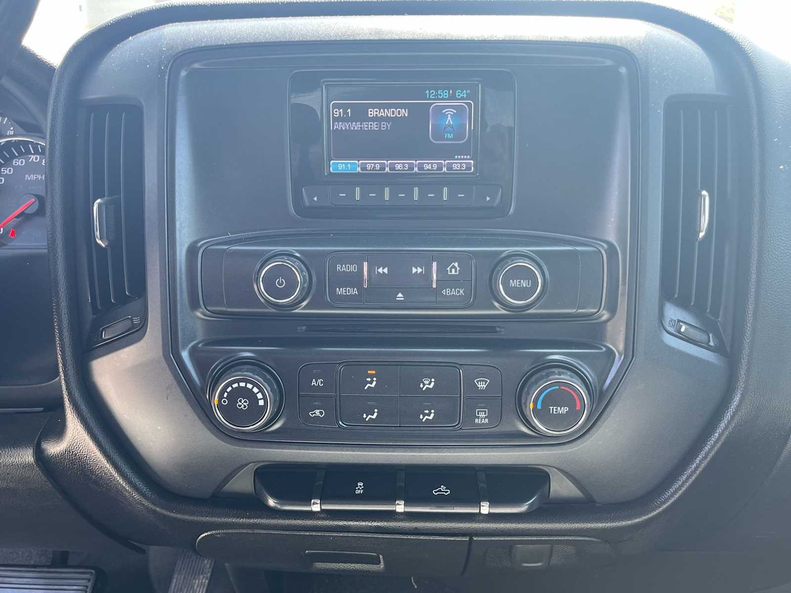 Thumbnail: 2015 Chevrolet Silverado 1500 - 16