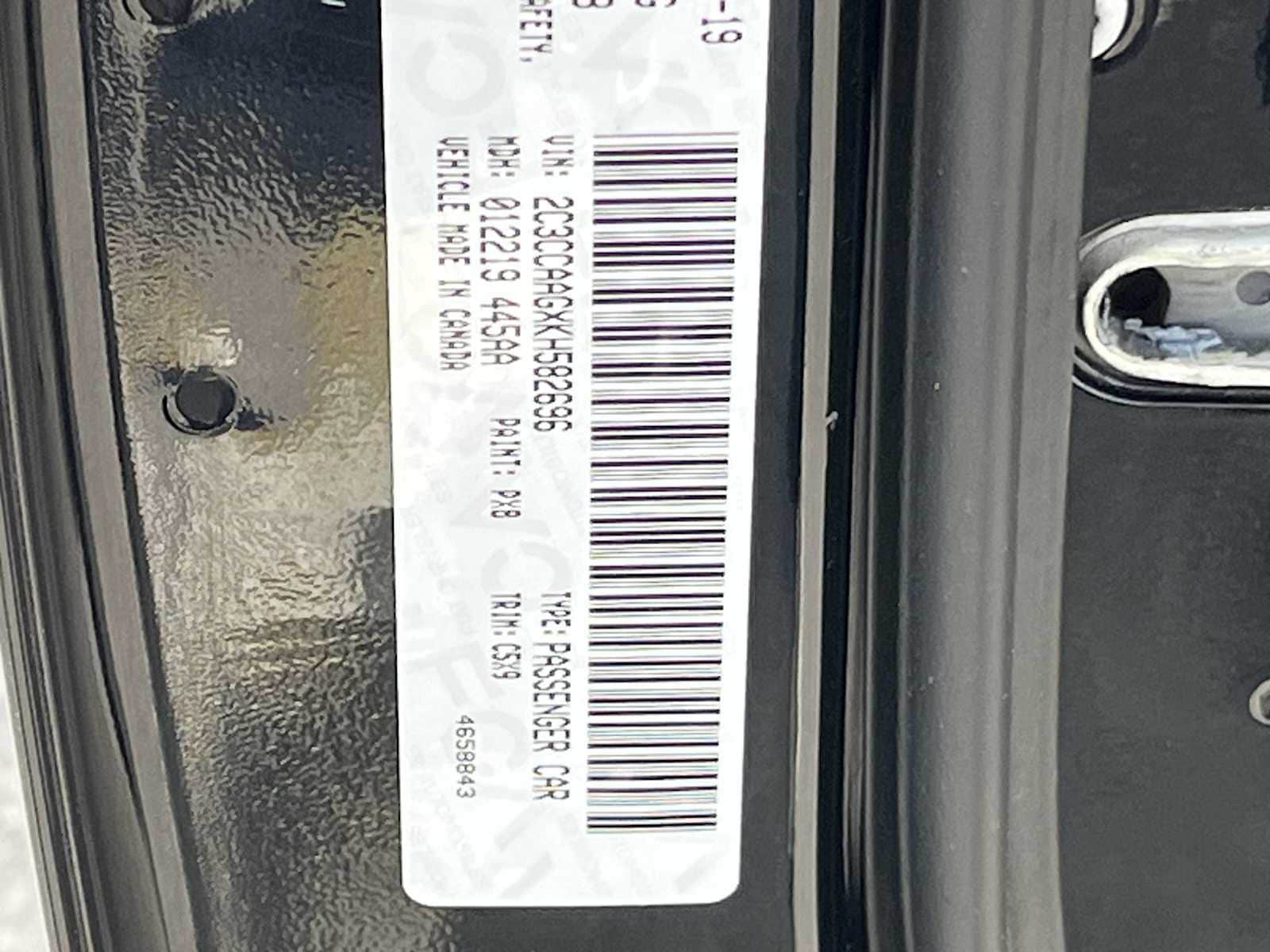 Thumbnail: 2019 Chrysler 300 - 21