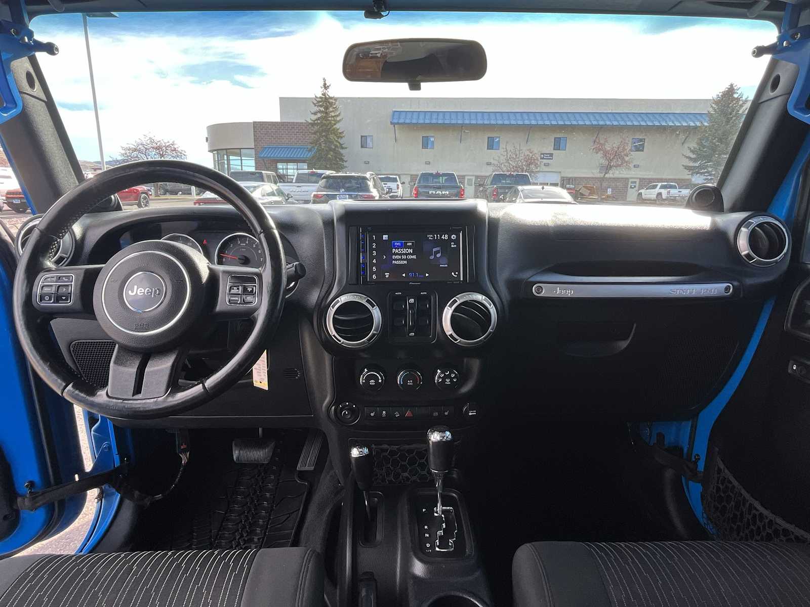 Thumbnail: 2012 Jeep Wrangler - 10