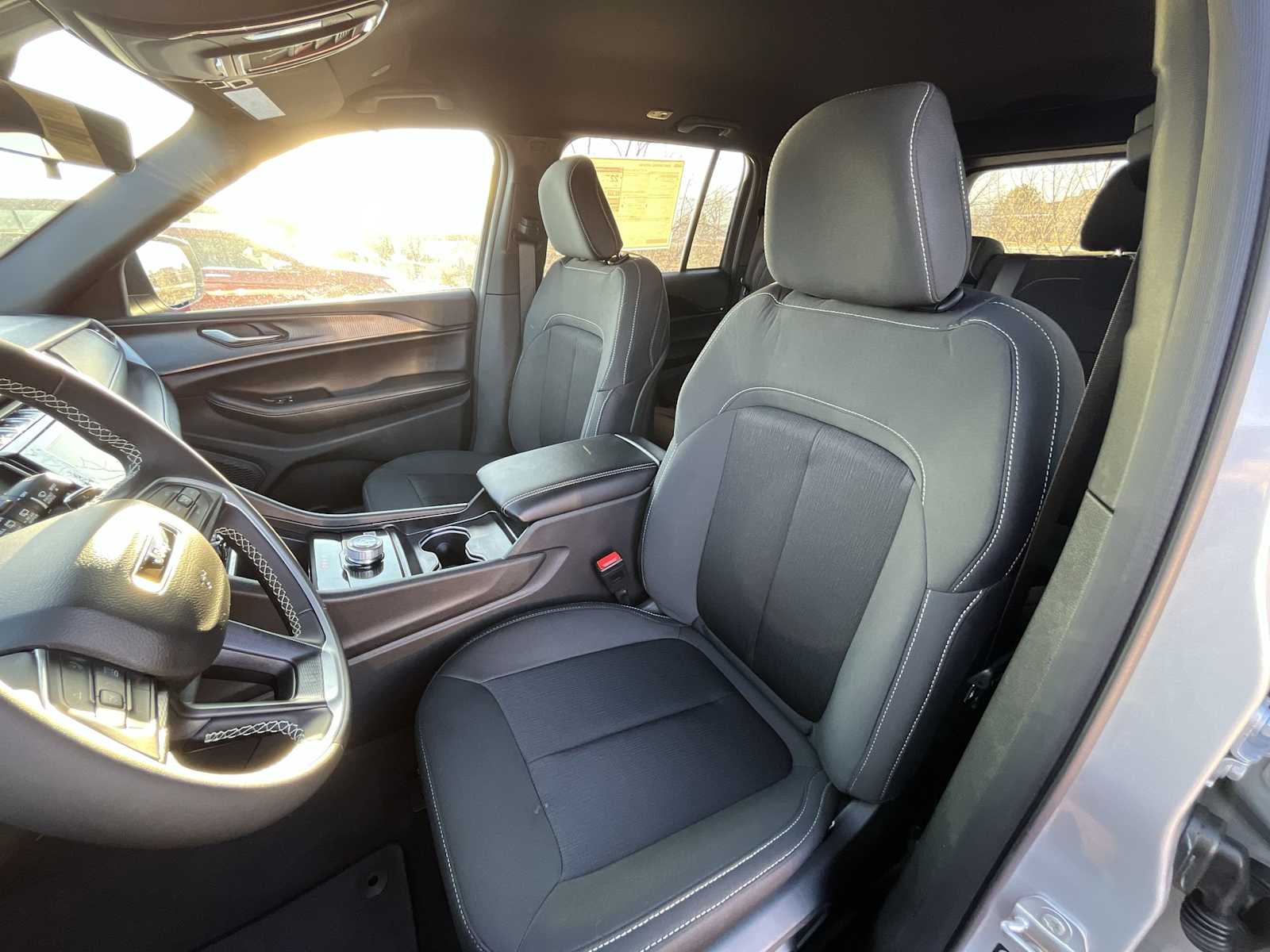 Thumbnail: 2025 Jeep Grand Cherokee - 11