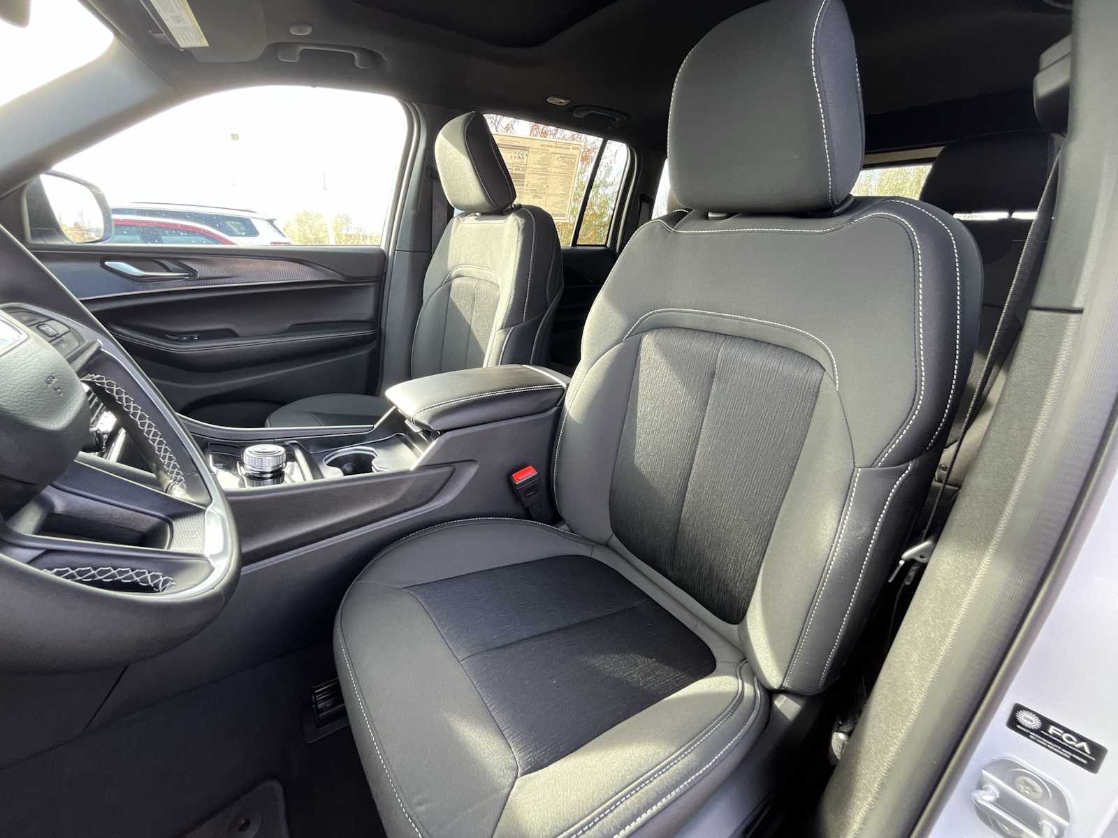 Thumbnail: 2025 Jeep Grand Cherokee - 11