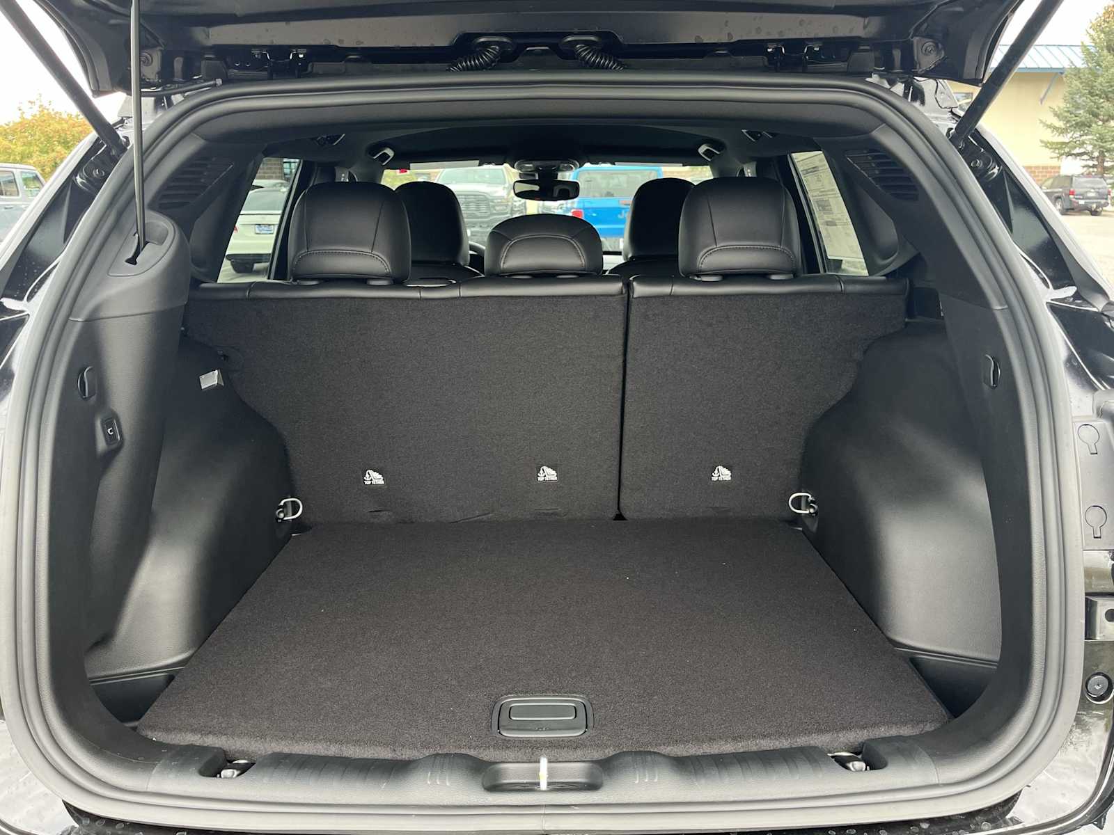 Thumbnail: 2026 Jeep Compass - 19