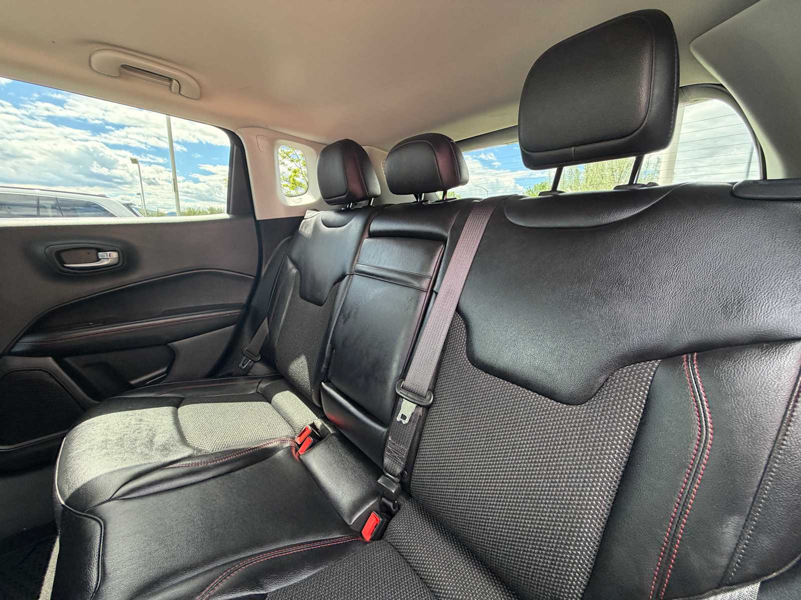 Thumbnail: 2018 Jeep Compass - 23