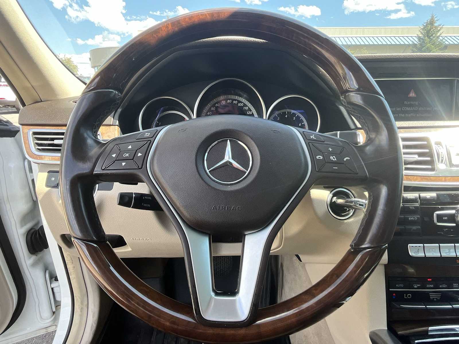 Thumbnail: 2014 Mercedes-Benz E-Class - 15