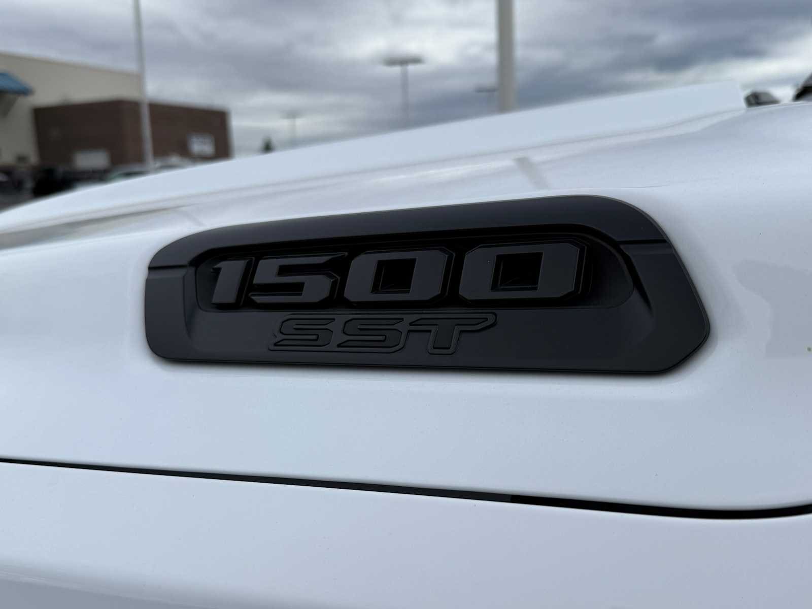 Thumbnail: 2025 RAM 1500 - 27
