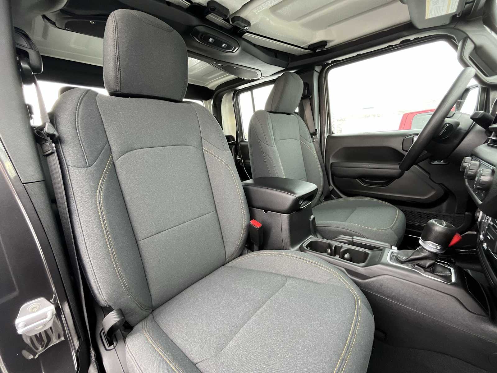 Thumbnail: 2026 Jeep Gladiator - 14