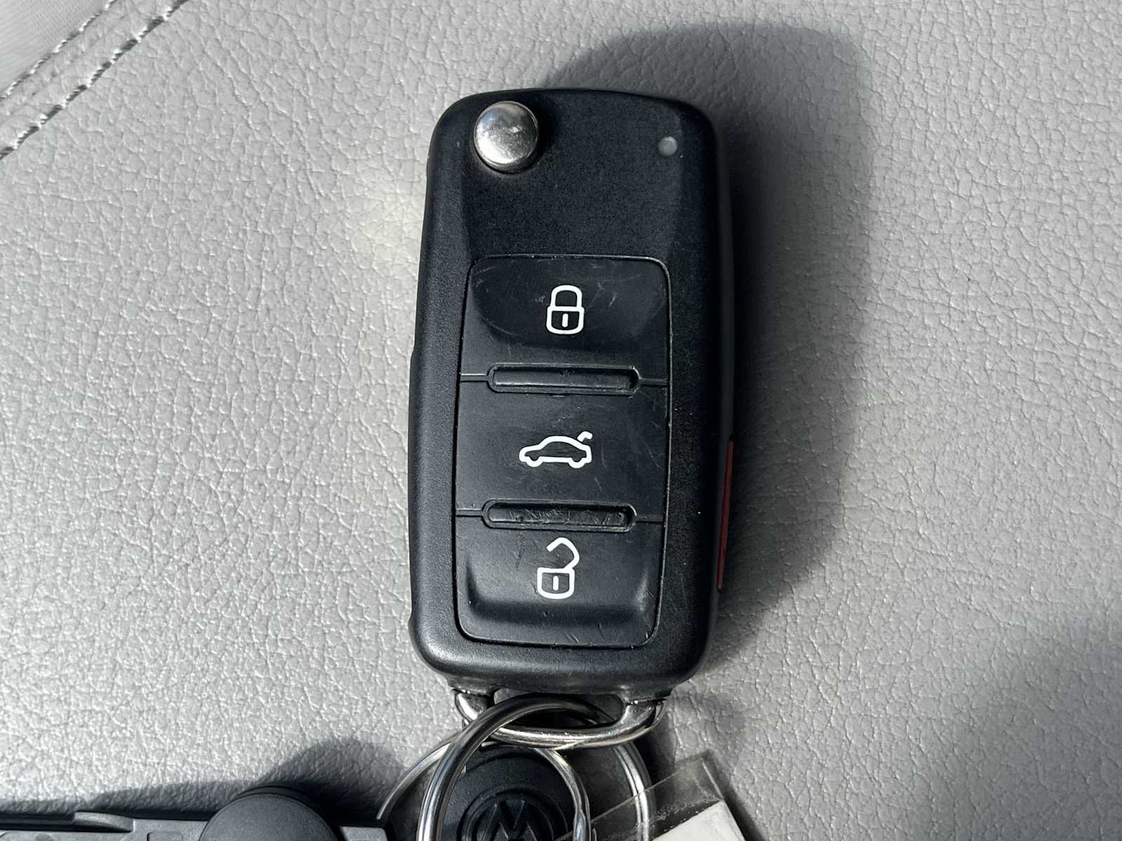 Thumbnail: 2017 Volkswagen Passat - 20