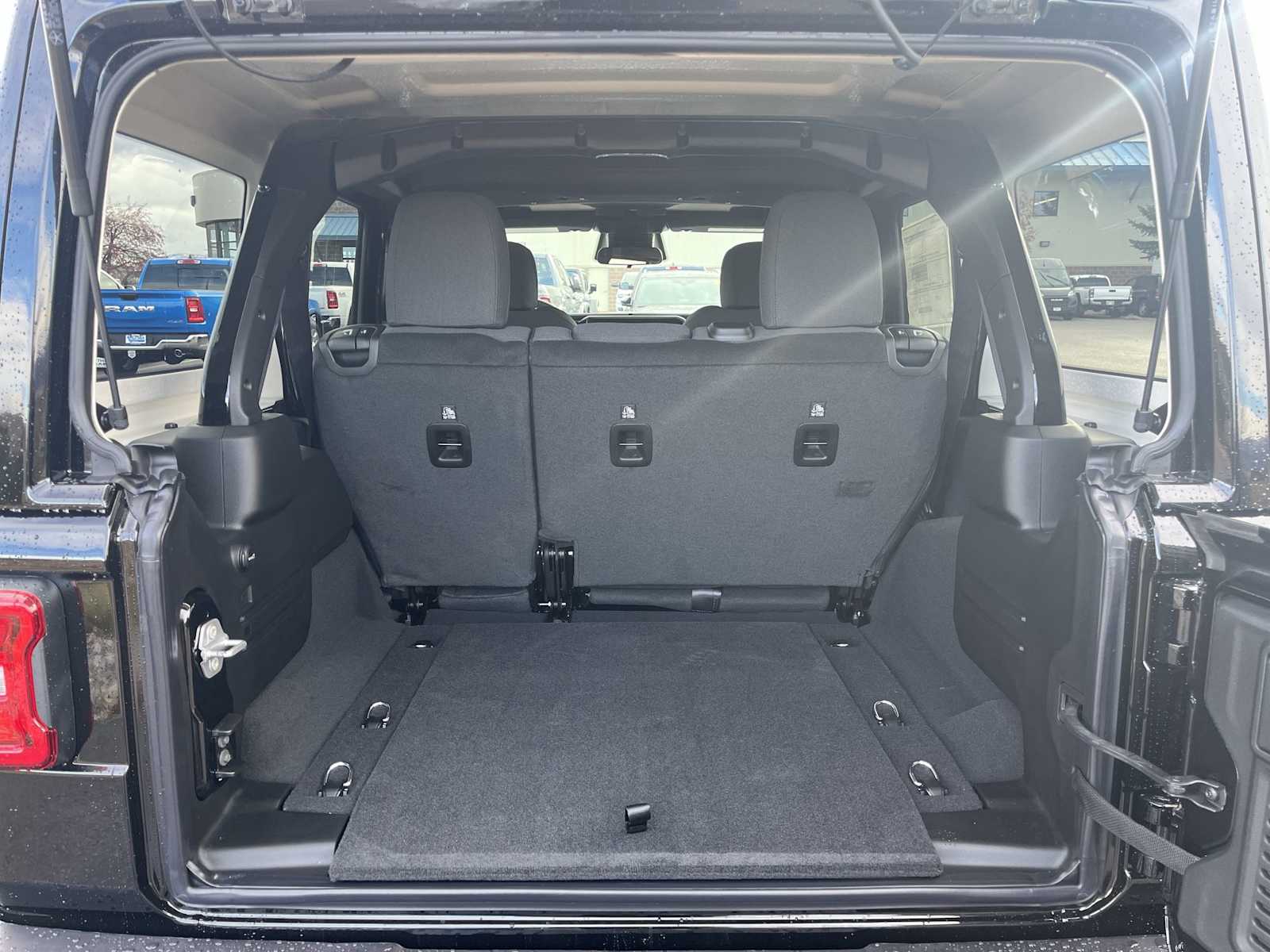 Thumbnail: 2026 Jeep Wrangler - 19