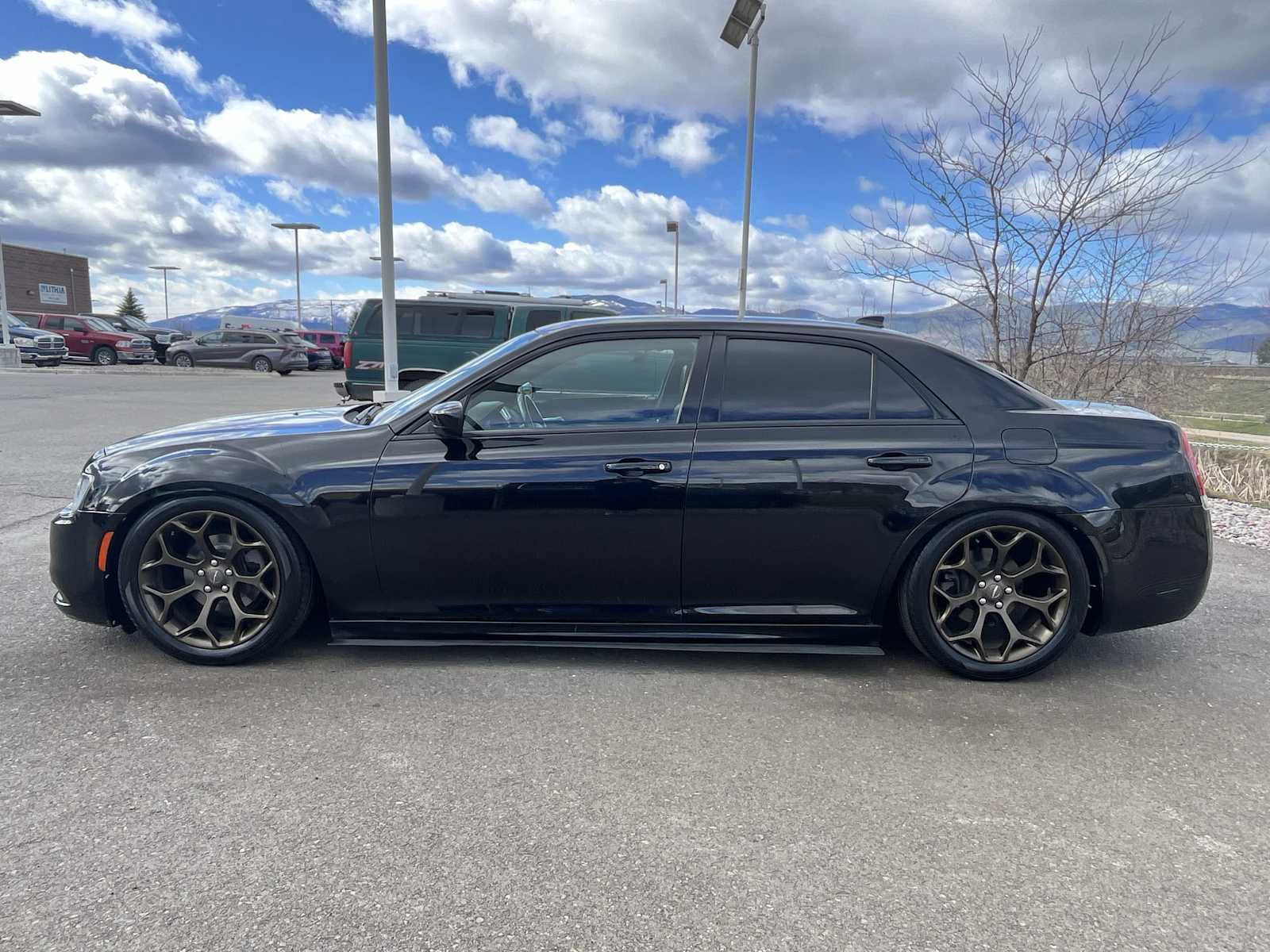 Thumbnail: 2017 Chrysler 300 - 3