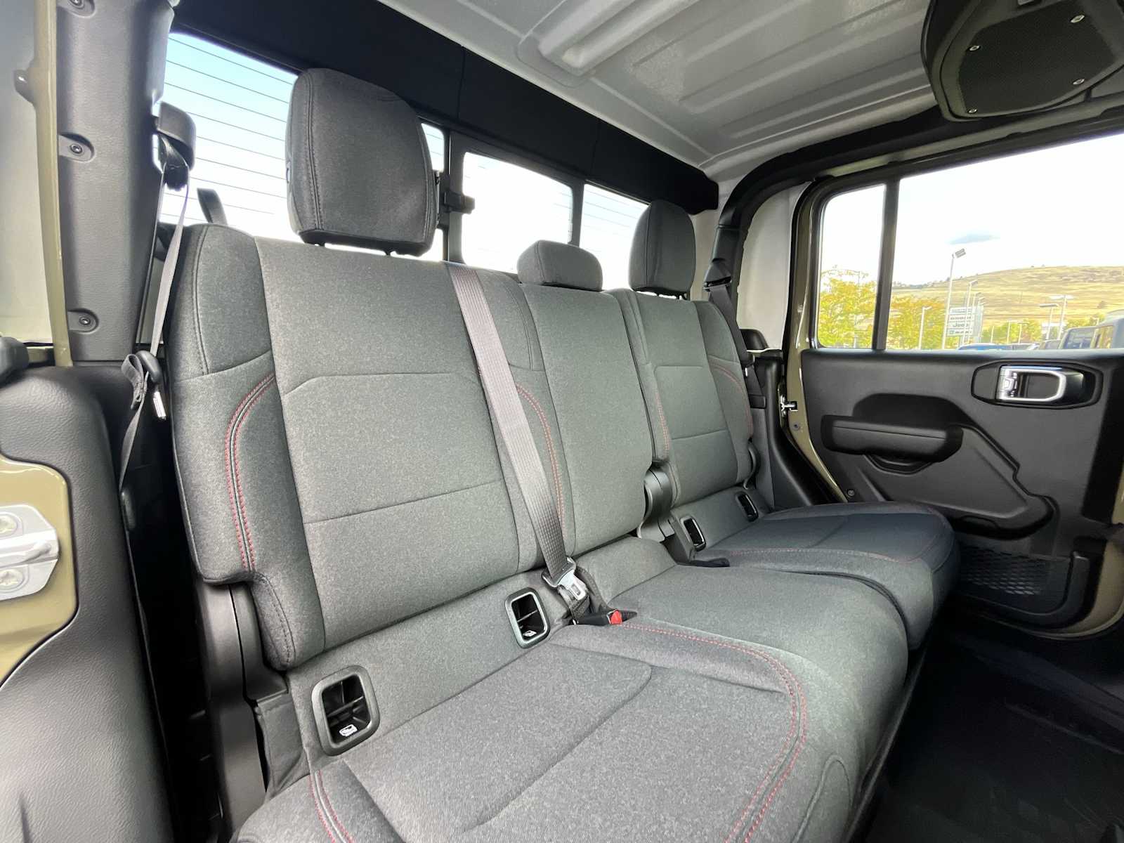 Thumbnail: 2025 Jeep Gladiator - 13