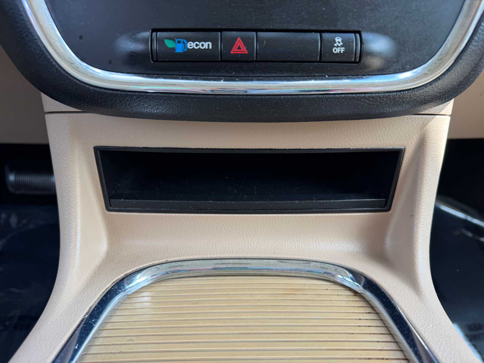 Thumbnail: 2016 Dodge Grand Caravan - 17