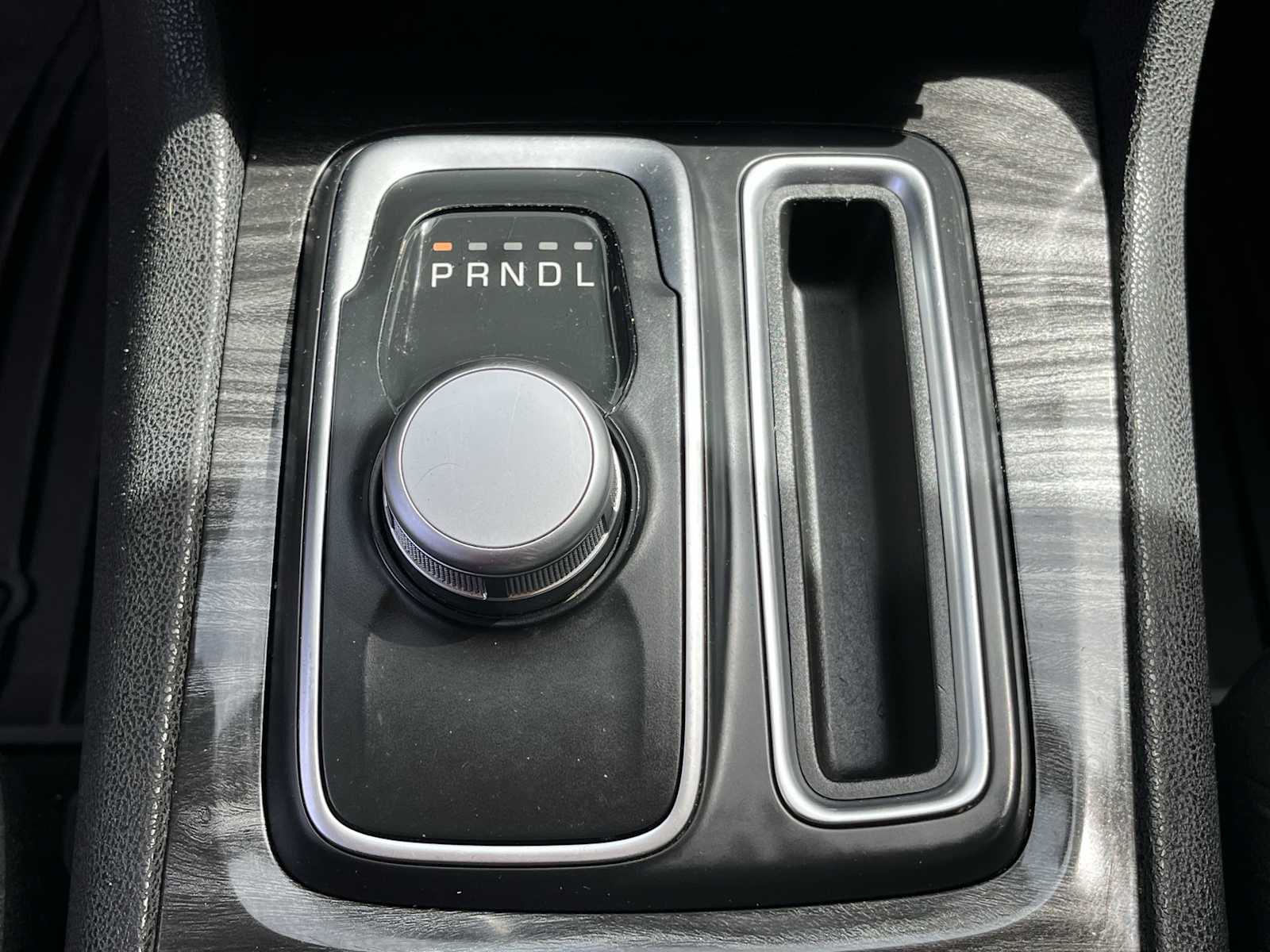 Thumbnail: 2019 Chrysler 300 - 17