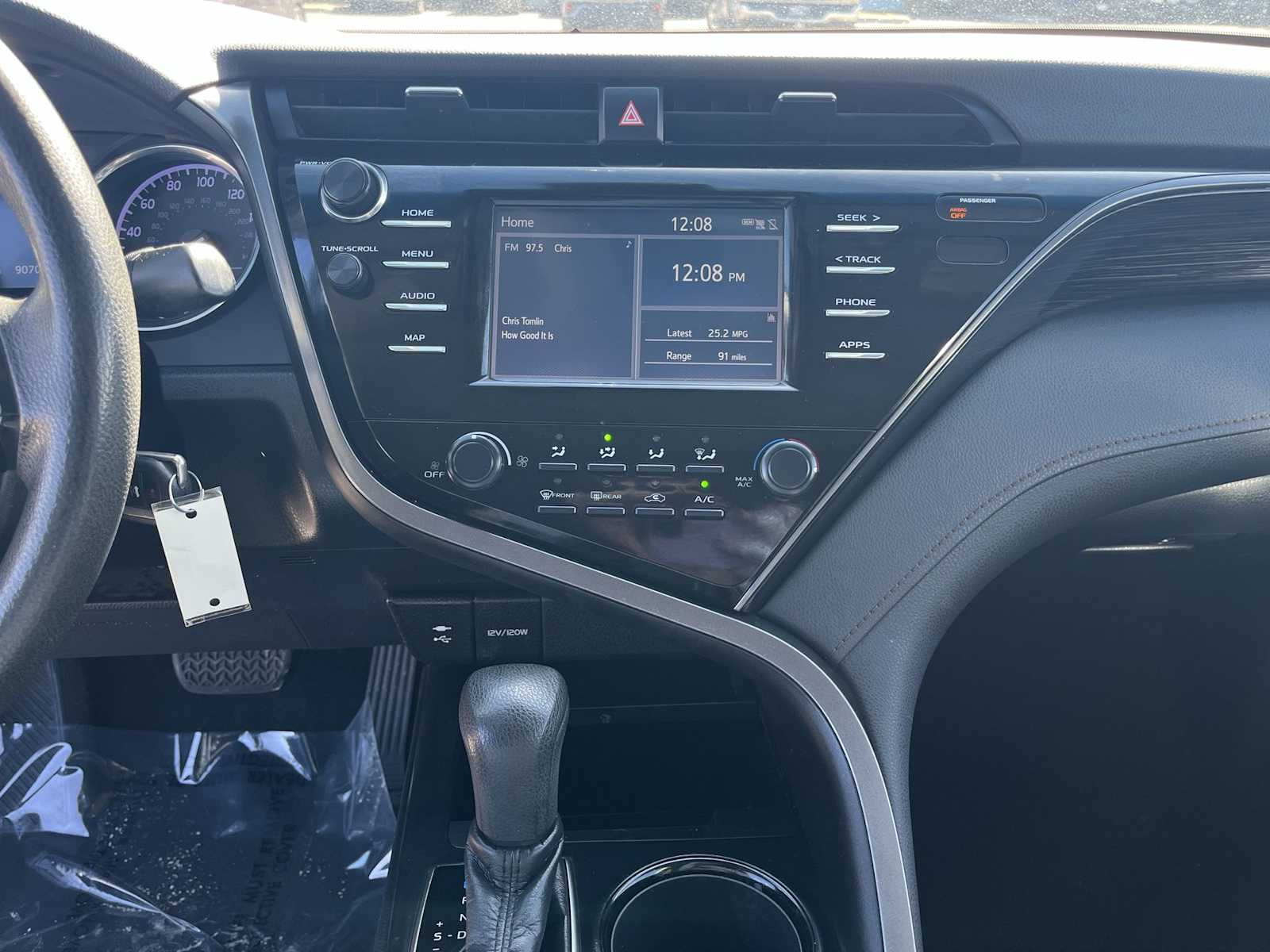 Thumbnail: 2019 Toyota Camry - 17