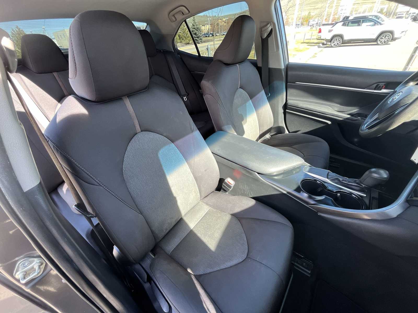 Thumbnail: 2019 Toyota Camry - 15