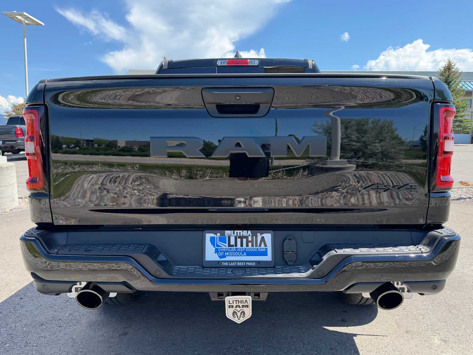 Thumbnail: 2026 RAM 1500 - 15