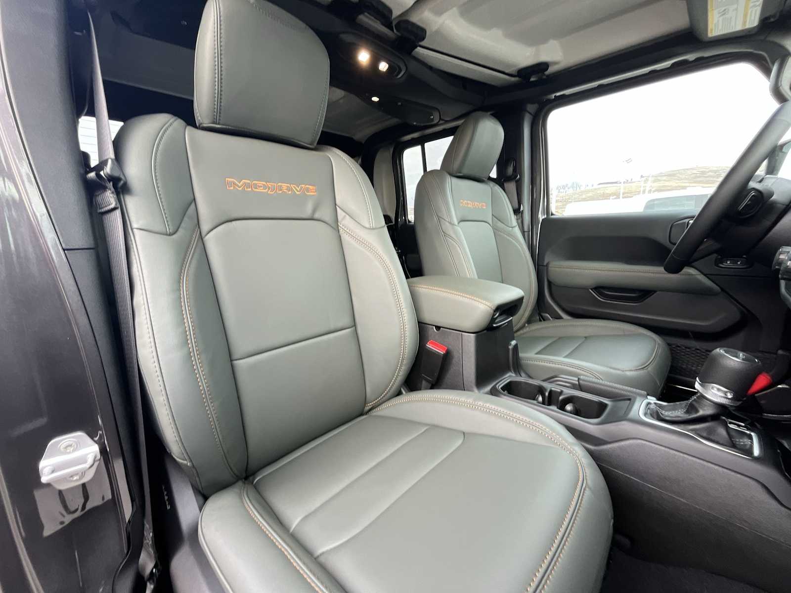 Thumbnail: 2026 Jeep Gladiator - 14