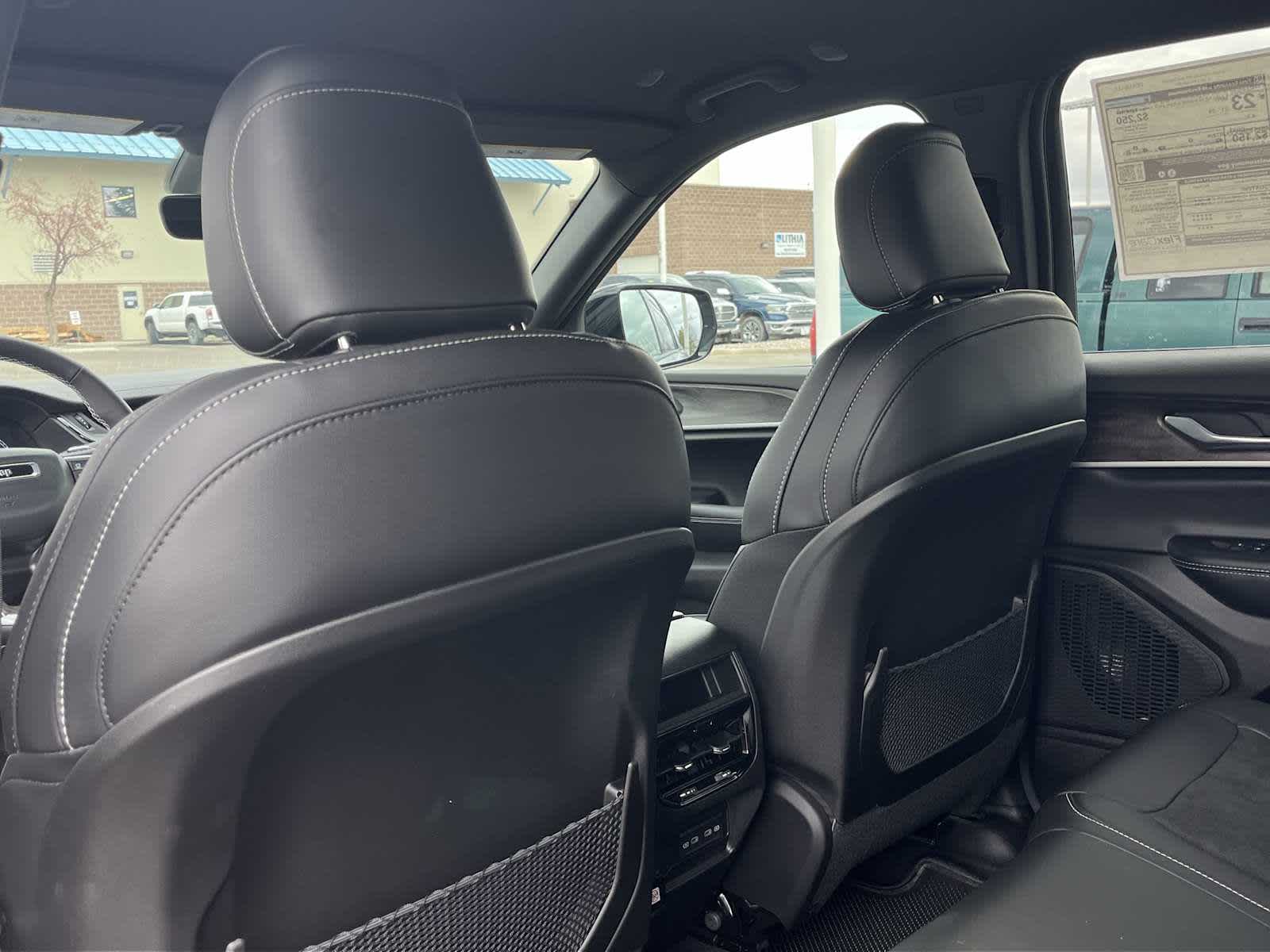 Thumbnail: 2026 Jeep Grand Cherokee - 25