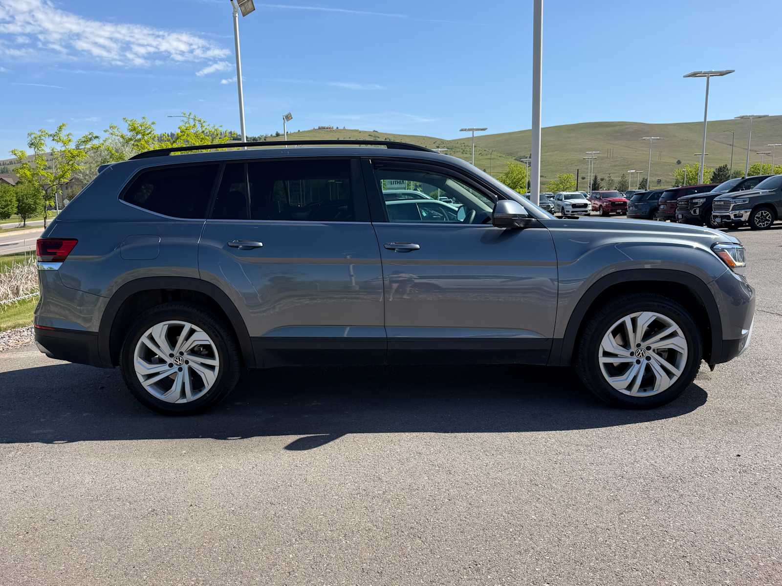 Thumbnail: 2021 Volkswagen Atlas - 6