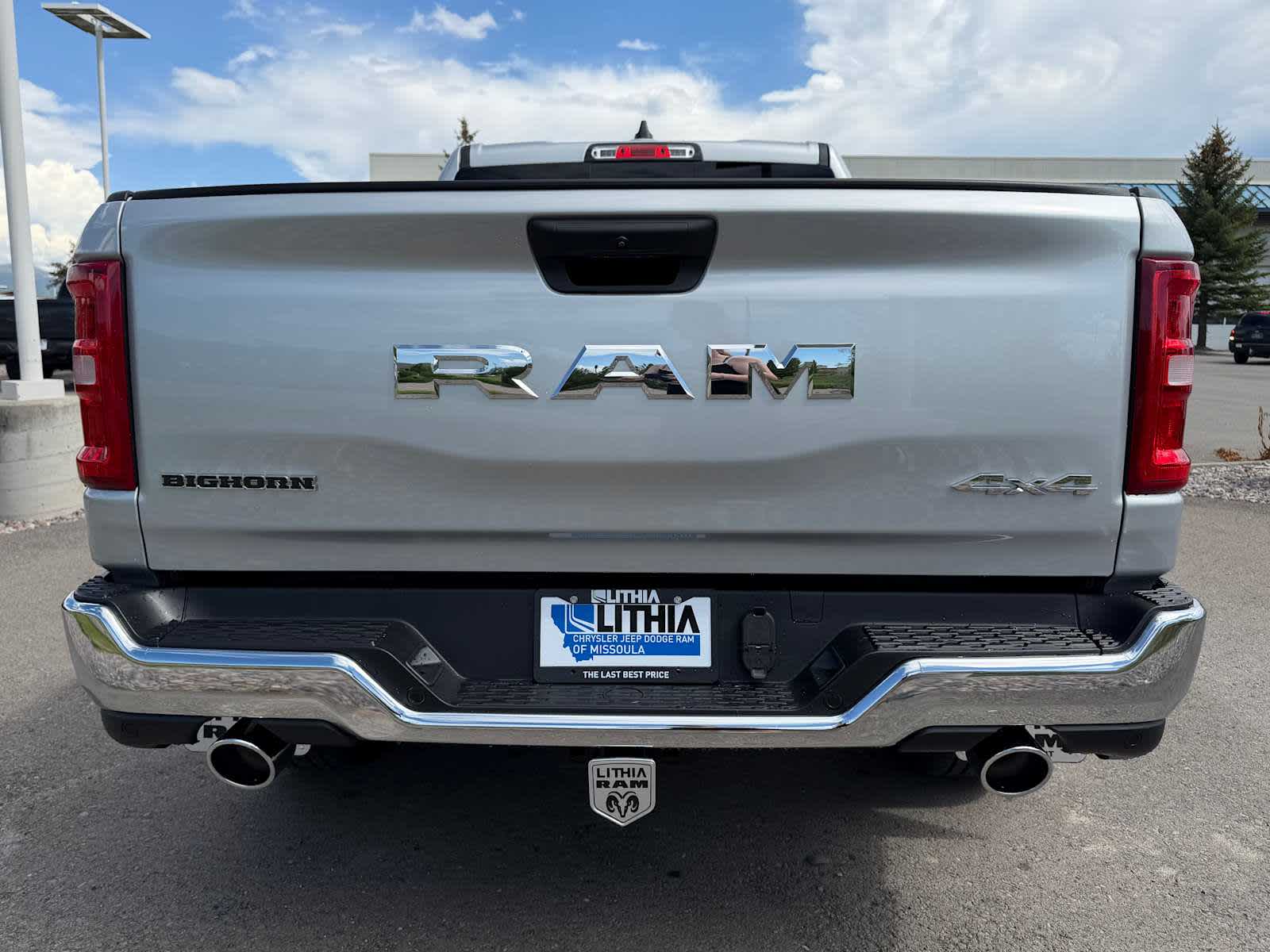 Thumbnail: 2026 RAM 1500 - 12