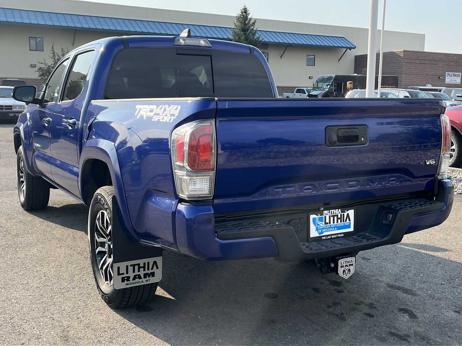 Thumbnail: 2023 Toyota Tacoma - 4