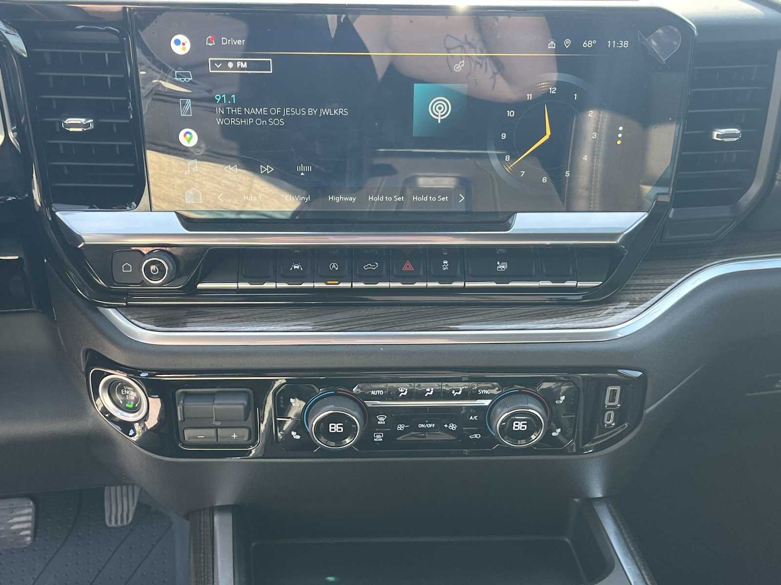 Thumbnail: 2022 Chevrolet Silverado 1500 - 16